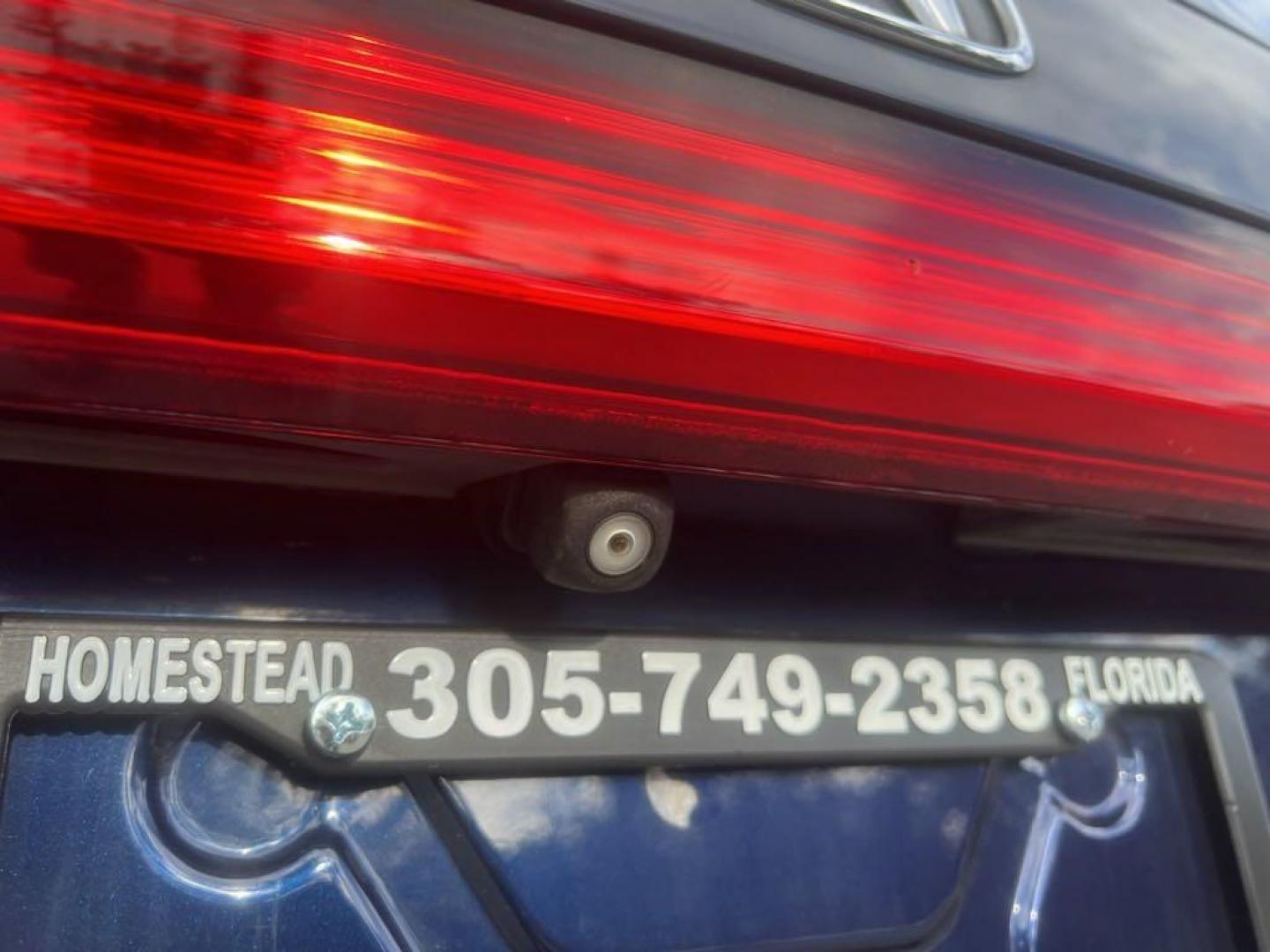 2015 Obsidian Blue Pearl Honda Odyssey (5FNRL5H90FB) with an 3.5L V6 SOHC i-VTEC 24V engine, Automatic transmission, located at 27610 S Dixie Hwy, Homestead, FL, 33032, (305) 749-2348, 25.510241, -80.438301 - Photo#19