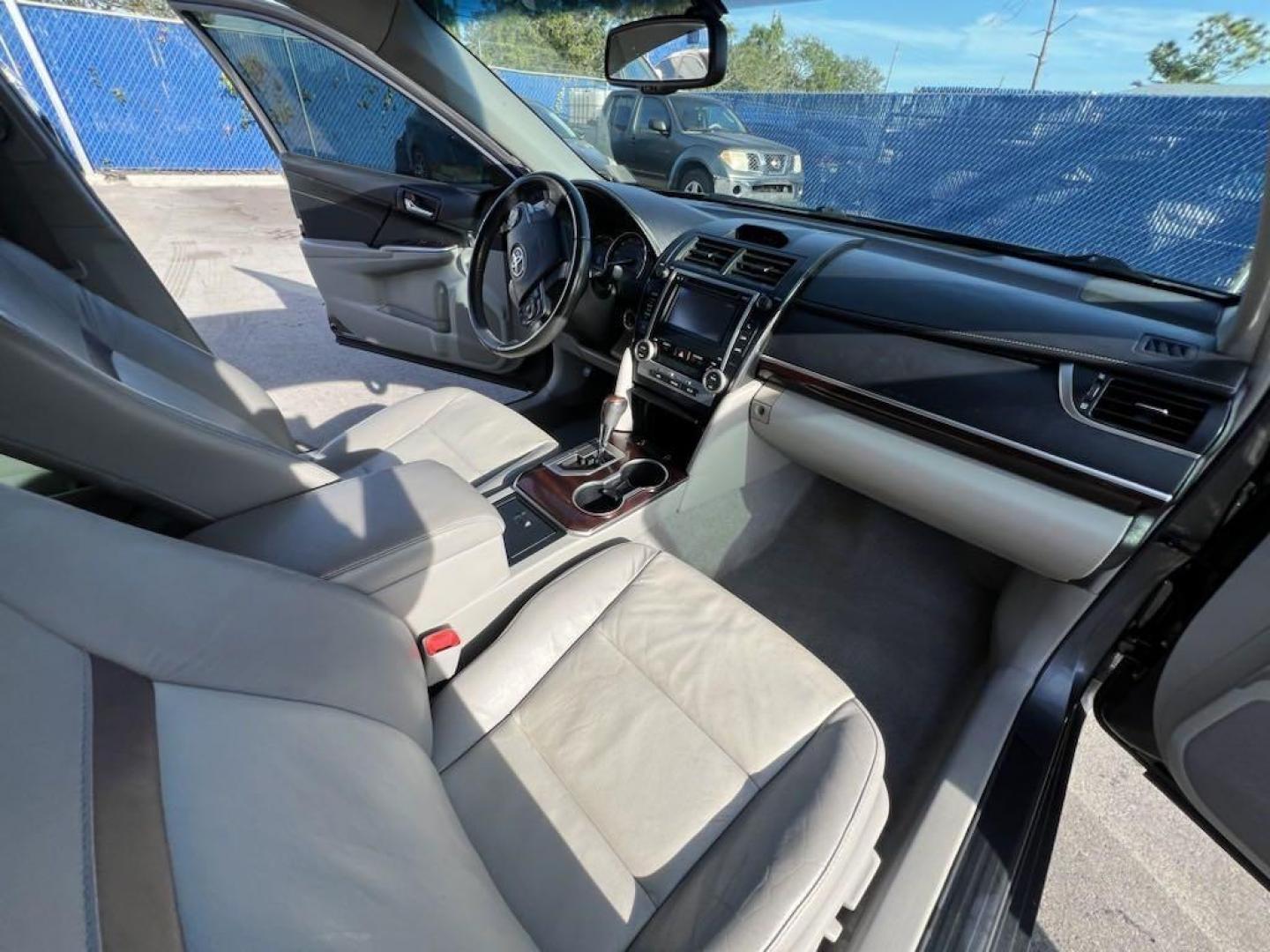 2013 Gray /Ash Toyota Camry LE (4T1BF1FK9DU) with an 2.5L I4 SMPI DOHC engine, Automatic transmission, located at 27610 S Dixie Hwy, Homestead, FL, 33032, (305) 749-2348, 25.510241, -80.438301 - Photo#16