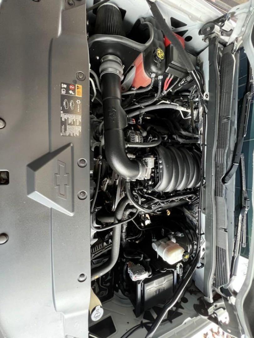 2015 Summit White /Jet Black Chevrolet Silverado 1500 LTZ (1GCVKSECXFZ) with an EcoTec3 5.3L V8 engine, Automatic transmission, located at 27610 S Dixie Hwy, Homestead, FL, 33032, (305) 749-2348, 25.510241, -80.438301 - Photo#20
