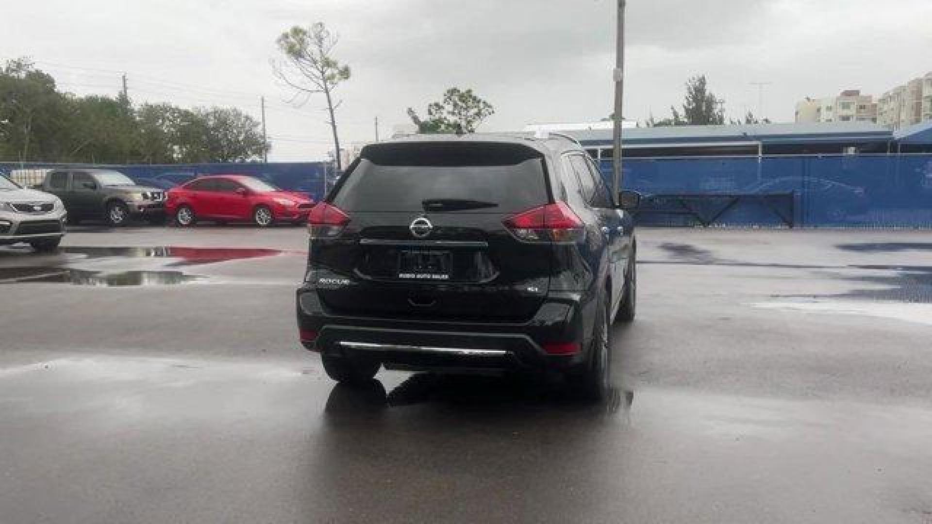 2017 Magnetic Black /Charcoal Nissan Rogue SL (JN8AT2MT3HW) with an 4 2.5 L engine, Variable transmission, located at 27610 S Dixie Hwy, Homestead, FL, 33032, (305) 749-2348, 25.510241, -80.438301 - IIHS Top Safety Pick+. Only 60,014 Miles! Boasts 33 Highway MPG and 26 City MPG! This Nissan Rogue boasts a Regular Unleaded I-4 2.5 L/152 engine powering this Variable transmission. MAGNETIC BLACK, CHARCOAL, LEATHER APPOINTED SEAT TRIM, [Z66] ACTIVATION DISCLAIMER.*This Nissan Rogue Comes Equipped - Photo#7