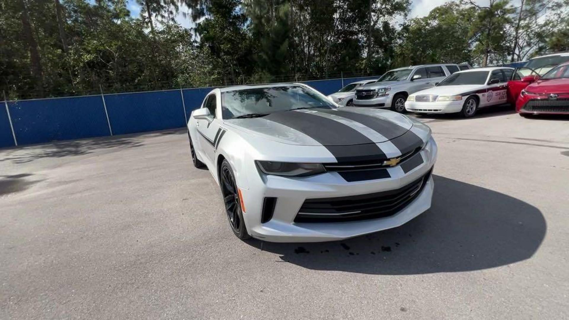 2017 Silver Ice Metallic /Jet Black Chevrolet Camaro 2LT (1G1FC1RS3H0) with an 3.6L V6 DI engine, Manual transmission, located at 27610 S Dixie Hwy, Homestead, FL, 33032, (305) 749-2348, 25.510241, -80.438301 - Photo#6