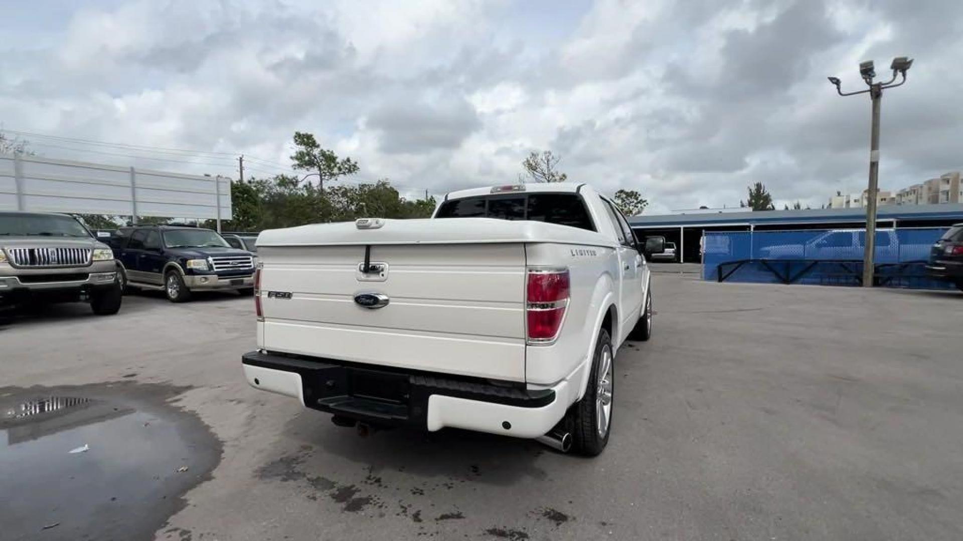 2013 White /Steel Gray Ford F-150 (1FTFW1CT7DF) with an 3.5L V6 engine, Automatic transmission, located at 27610 S Dixie Hwy, Homestead, FL, 33032, (305) 749-2348, 25.510241, -80.438301 - Photo#4