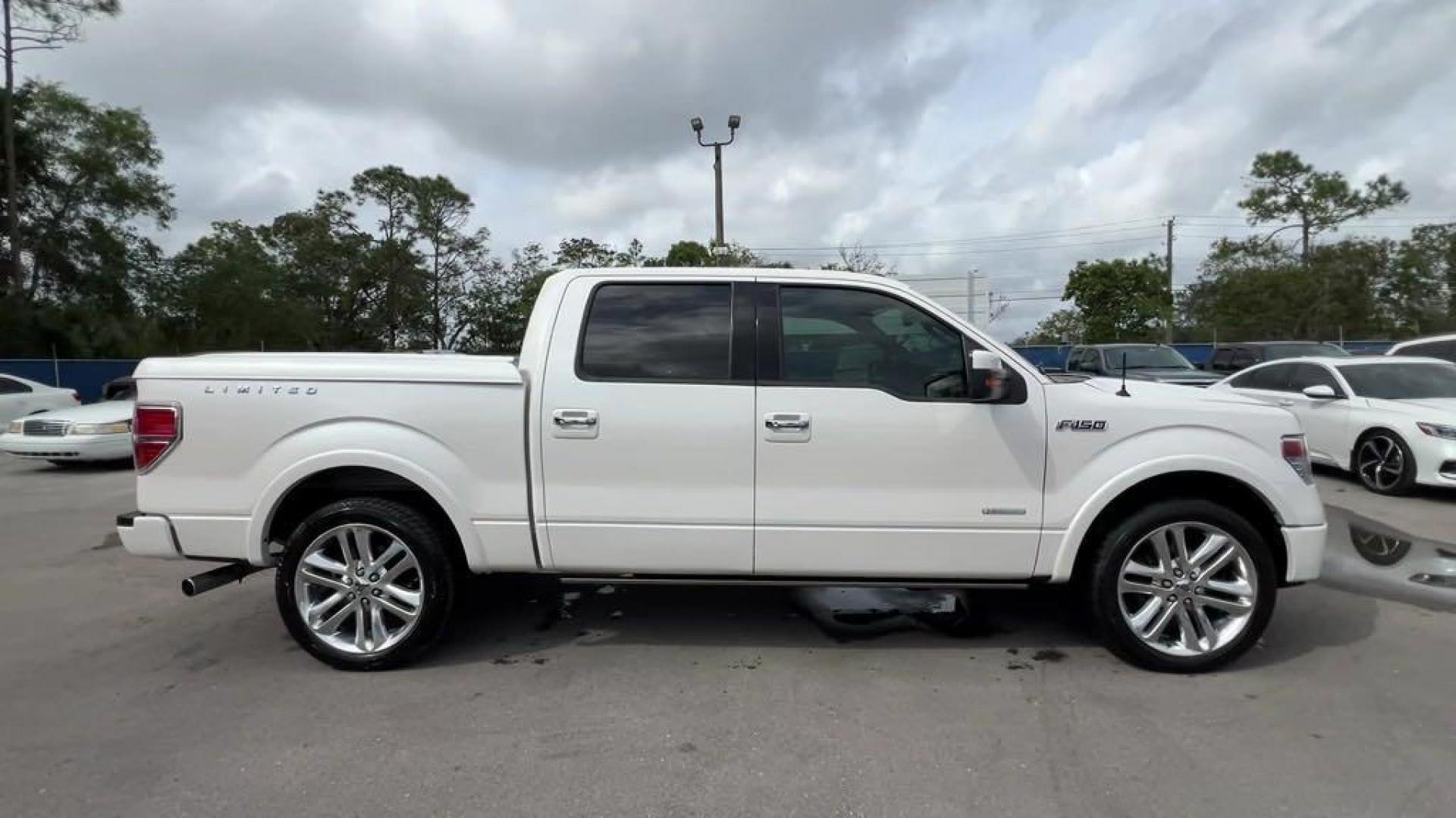 2013 White /Steel Gray Ford F-150 (1FTFW1CT7DF) with an 3.5L V6 engine, Automatic transmission, located at 27610 S Dixie Hwy, Homestead, FL, 33032, (305) 749-2348, 25.510241, -80.438301 - Photo#5