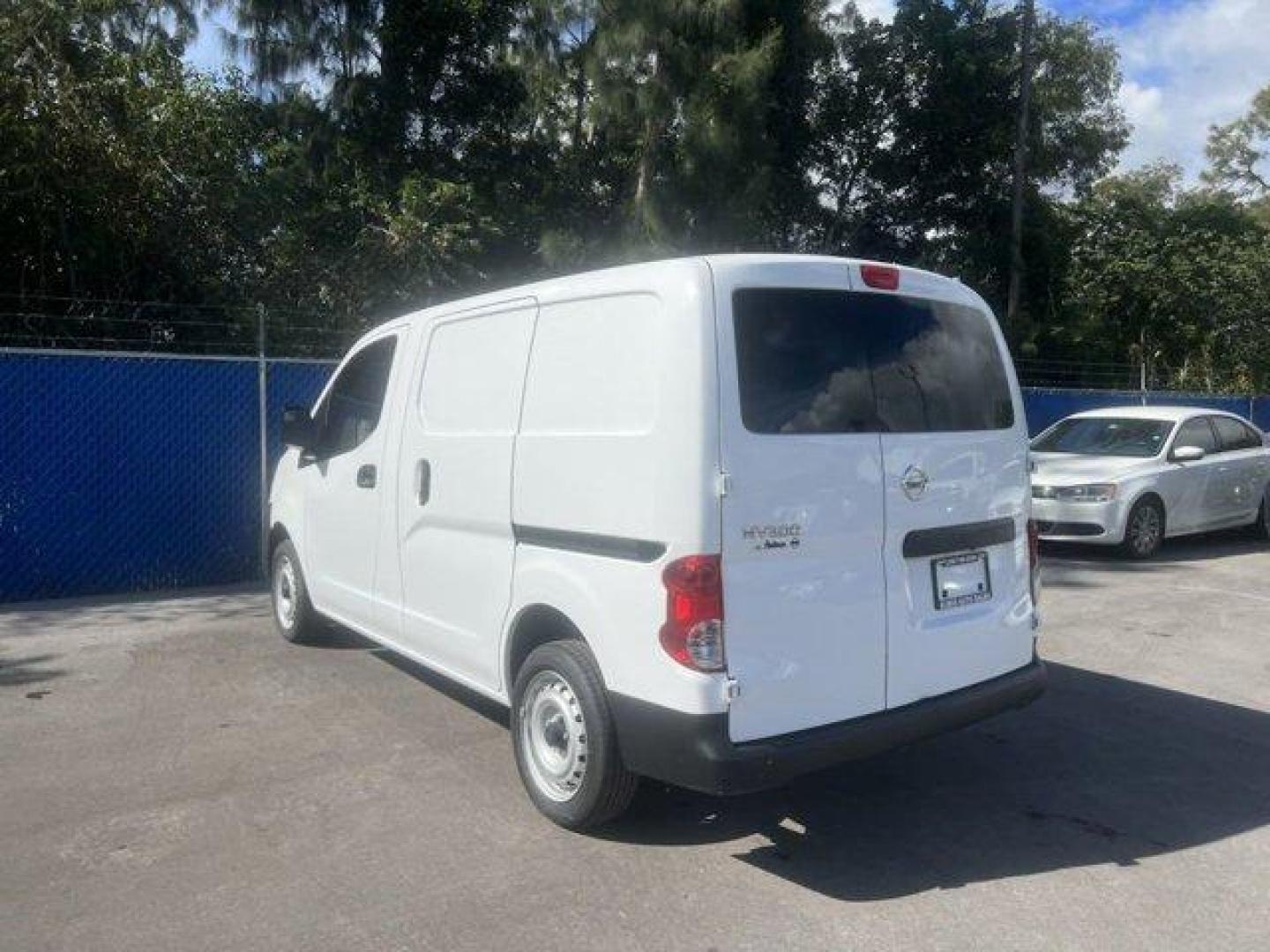 2019 Fresh Powder /Grey Nissan NV200 Compact Cargo S (3N6CM0KN0KK) with an 4 2.0 L engine, Variable transmission, located at 27610 S Dixie Hwy, Homestead, FL, 33032, (305) 749-2348, 25.510241, -80.438301 - Boasts 26 Highway MPG and 24 City MPG! This Nissan NV200 Compact Cargo delivers a Regular Unleaded I-4 2.0 L/122 engine powering this Variable transmission. GREY, CLOTH SEAT TRIM, FRESH POWDER, [L92] ALL SEASON FLOOR MATS.* This Nissan NV200 Compact Cargo Features the Following Options *[F02] BACK D - Photo#9