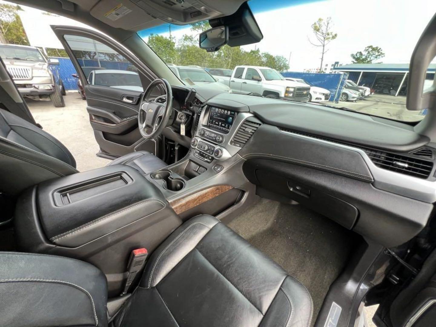 2016 Tungsten Metallic /Black Chevrolet Tahoe LT (1GNSCBKC1GR) with an EcoTec3 5.3L V8 engine, Automatic transmission, located at 27610 S Dixie Hwy, Homestead, FL, 33032, (305) 749-2348, 25.510241, -80.438301 - Photo#18