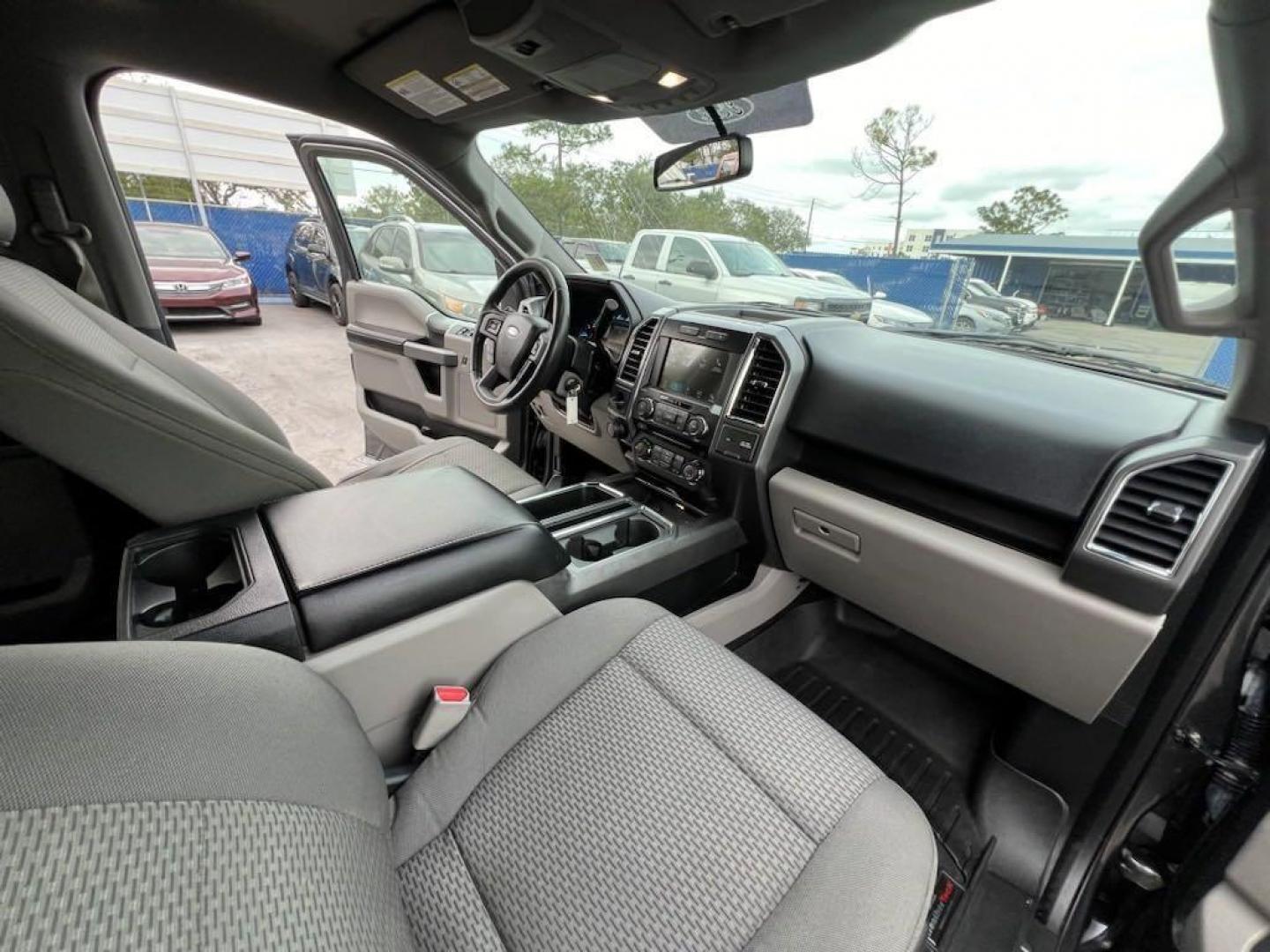 2016 Gray /Medium Light Camel Ford F-150 XLT (1FTEW1CP0GF) with an 2.7L V6 EcoBoost engine, Automatic transmission, located at 27610 S Dixie Hwy, Homestead, FL, 33032, (305) 749-2348, 25.510241, -80.438301 - Photo#17