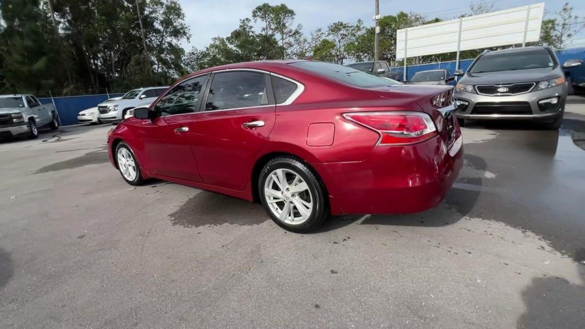 2015 Cayenne Red Pearl /Charcoal Nissan Altima 2.5 S (1N4AL3AP4FC) with an 2.5L I4 DOHC 16V engine, CVT transmission, located at 27610 S Dixie Hwy, Homestead, FL, 33032, (305) 749-2348, 25.510241, -80.438301 - Photo#2