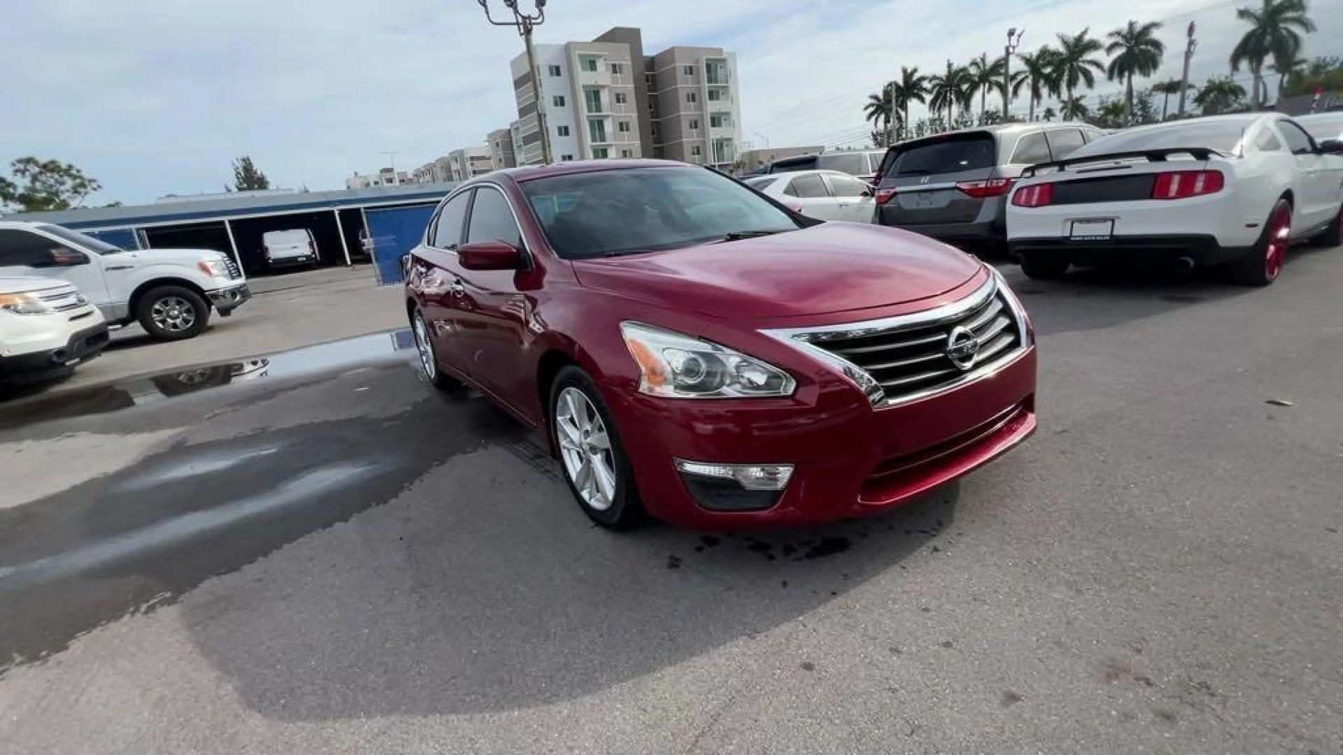 2015 Cayenne Red Pearl /Charcoal Nissan Altima 2.5 S (1N4AL3AP4FC) with an 2.5L I4 DOHC 16V engine, CVT transmission, located at 27610 S Dixie Hwy, Homestead, FL, 33032, (305) 749-2348, 25.510241, -80.438301 - Photo#5