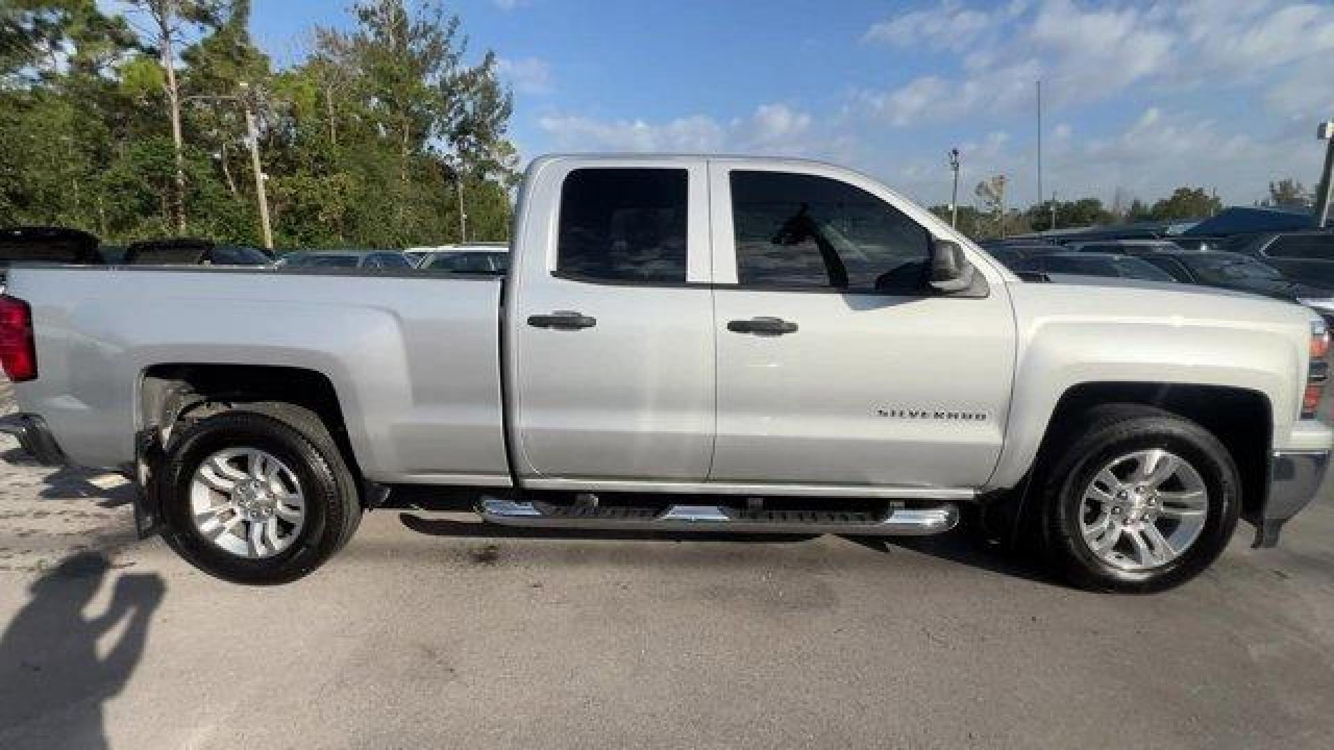 2014 Silver Ice Metallic /Jet Black Chevrolet Silverado 1500 LT (1GCRCREC8EZ) with an 8 5.3L engine, Automatic transmission, located at 27610 S Dixie Hwy, Homestead, FL, 33032, (305) 749-2348, 25.510241, -80.438301 - NACTOY 2014 North American Truck of the Year. Delivers 23 Highway MPG and 16 City MPG! This Chevrolet Silverado 1500 delivers a Gas/Ethanol V8 5.3L/325 engine powering this Automatic transmission. WHEELS, 18 X 8.5 (45.7 CM X 21.6 CM) BRIGHT-MACHINED ALUMINUM, TRANSMISSION, 6-SPEED AUTOMATIC, ELECTRO - Photo#5