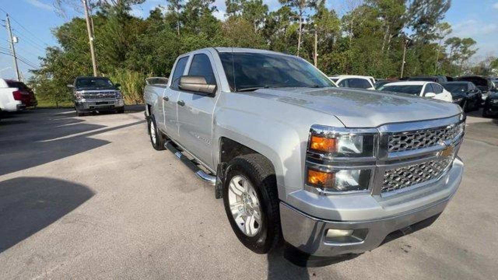 2014 Silver Ice Metallic /Jet Black Chevrolet Silverado 1500 LT (1GCRCREC8EZ) with an 8 5.3L engine, Automatic transmission, located at 27610 S Dixie Hwy, Homestead, FL, 33032, (305) 749-2348, 25.510241, -80.438301 - NACTOY 2014 North American Truck of the Year. Delivers 23 Highway MPG and 16 City MPG! This Chevrolet Silverado 1500 delivers a Gas/Ethanol V8 5.3L/325 engine powering this Automatic transmission. WHEELS, 18 X 8.5 (45.7 CM X 21.6 CM) BRIGHT-MACHINED ALUMINUM, TRANSMISSION, 6-SPEED AUTOMATIC, ELECTRO - Photo#6