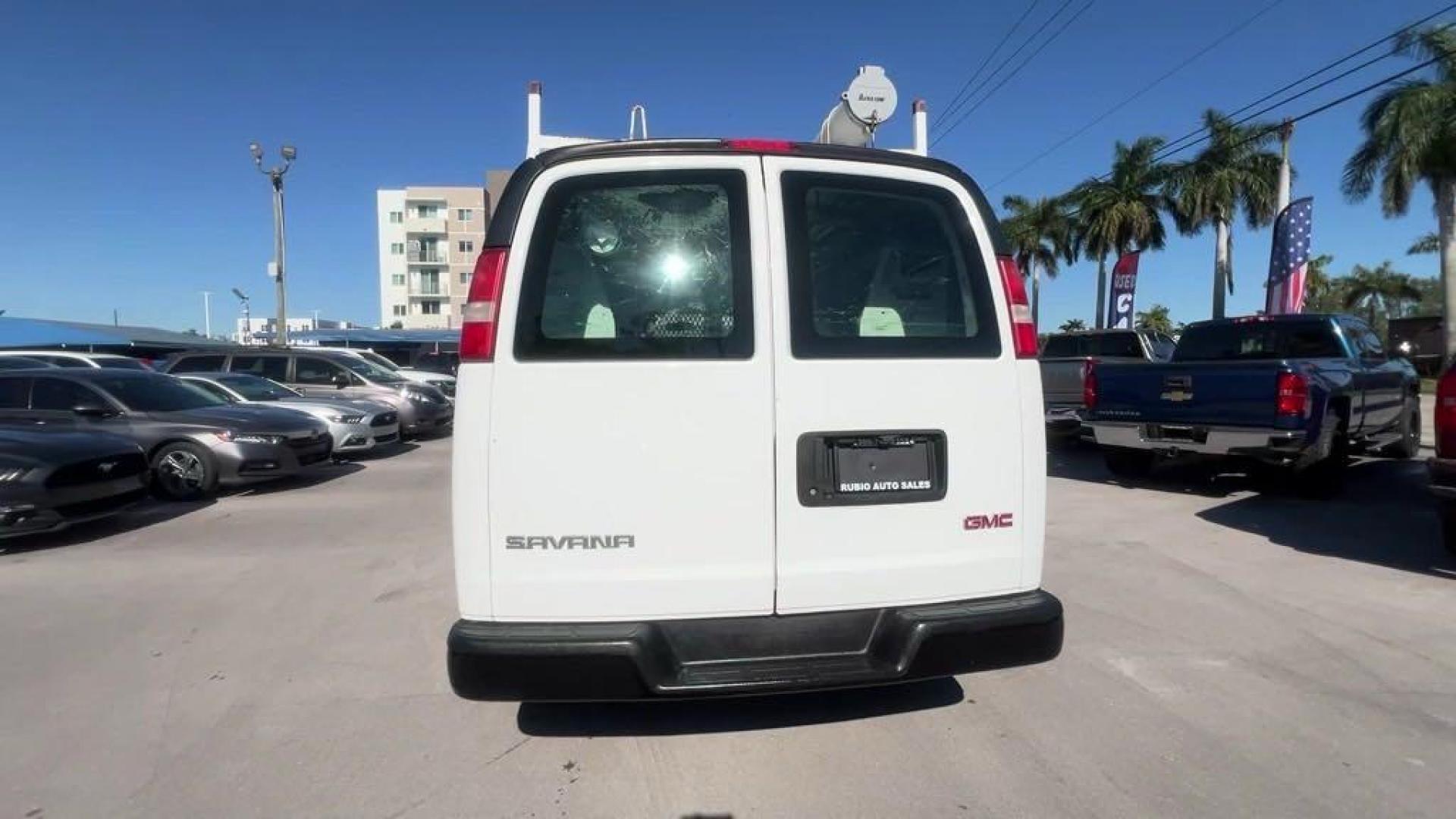 2017 Summit White /Medium Pewter GMC Savana 2500 Work Van (1GTW7AFF2H1) with an Vortec 4.8L V8 SFI engine, Automatic transmission, located at 27610 S Dixie Hwy, Homestead, FL, 33032, (305) 749-2348, 25.510241, -80.438301 - Photo#3