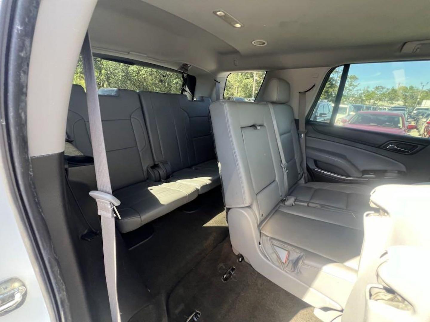 2015 Summit White /Jet Black/Dark Ash Chevrolet Tahoe LT (1GNSKBKC6FR) with an EcoTec3 5.3L V8 engine, Automatic transmission, located at 27610 S Dixie Hwy, Homestead, FL, 33032, (305) 749-2348, 25.510241, -80.438301 - Photo#16