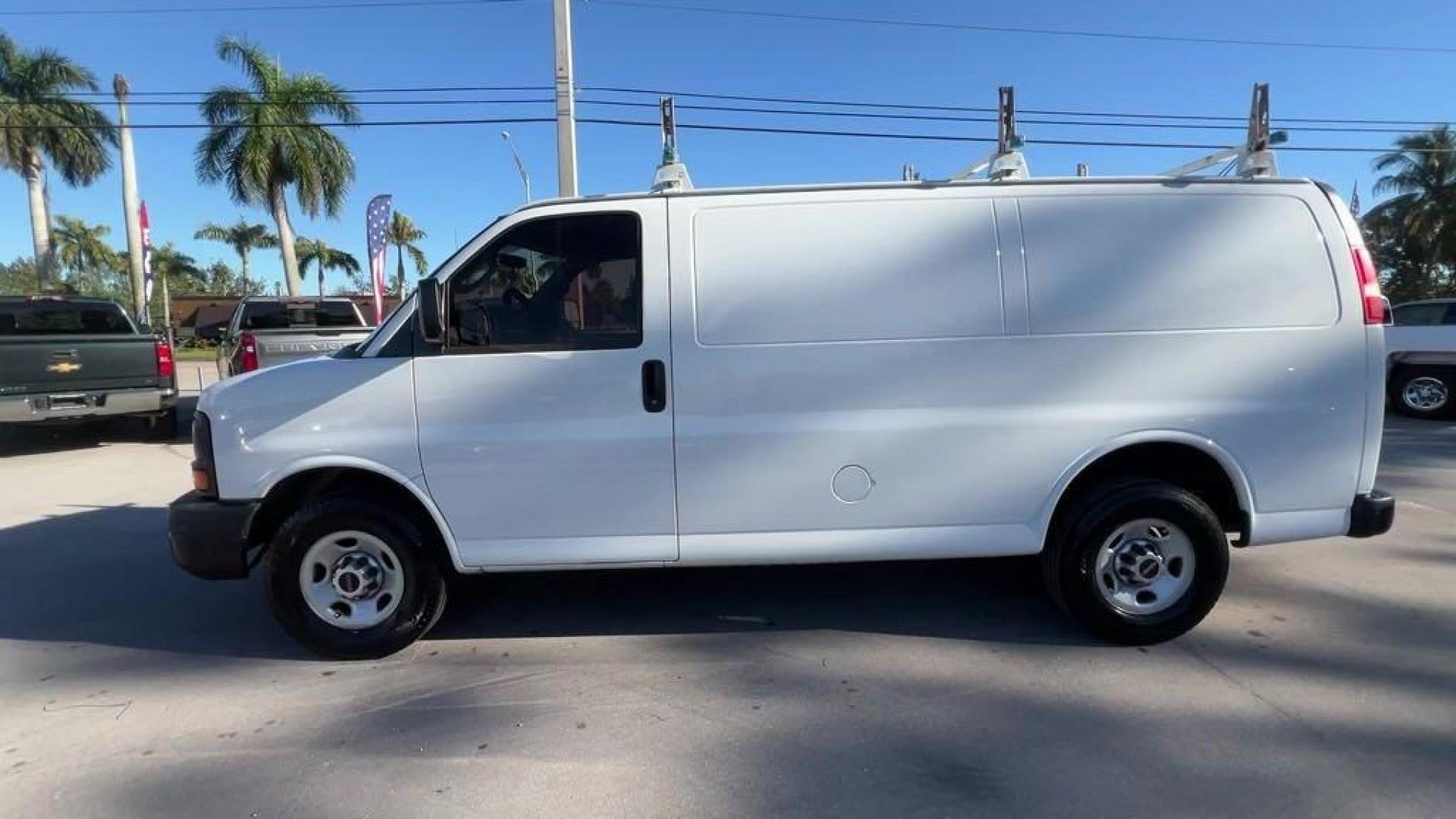 2016 Summit White /Medium Pewter GMC Savana 2500 Work Van (1GTW7AFF2G1) with an Vortec 4.8L V8 SFI engine, Automatic transmission, located at 27610 S Dixie Hwy, Homestead, FL, 33032, (305) 749-2348, 25.510241, -80.438301 - Photo#1