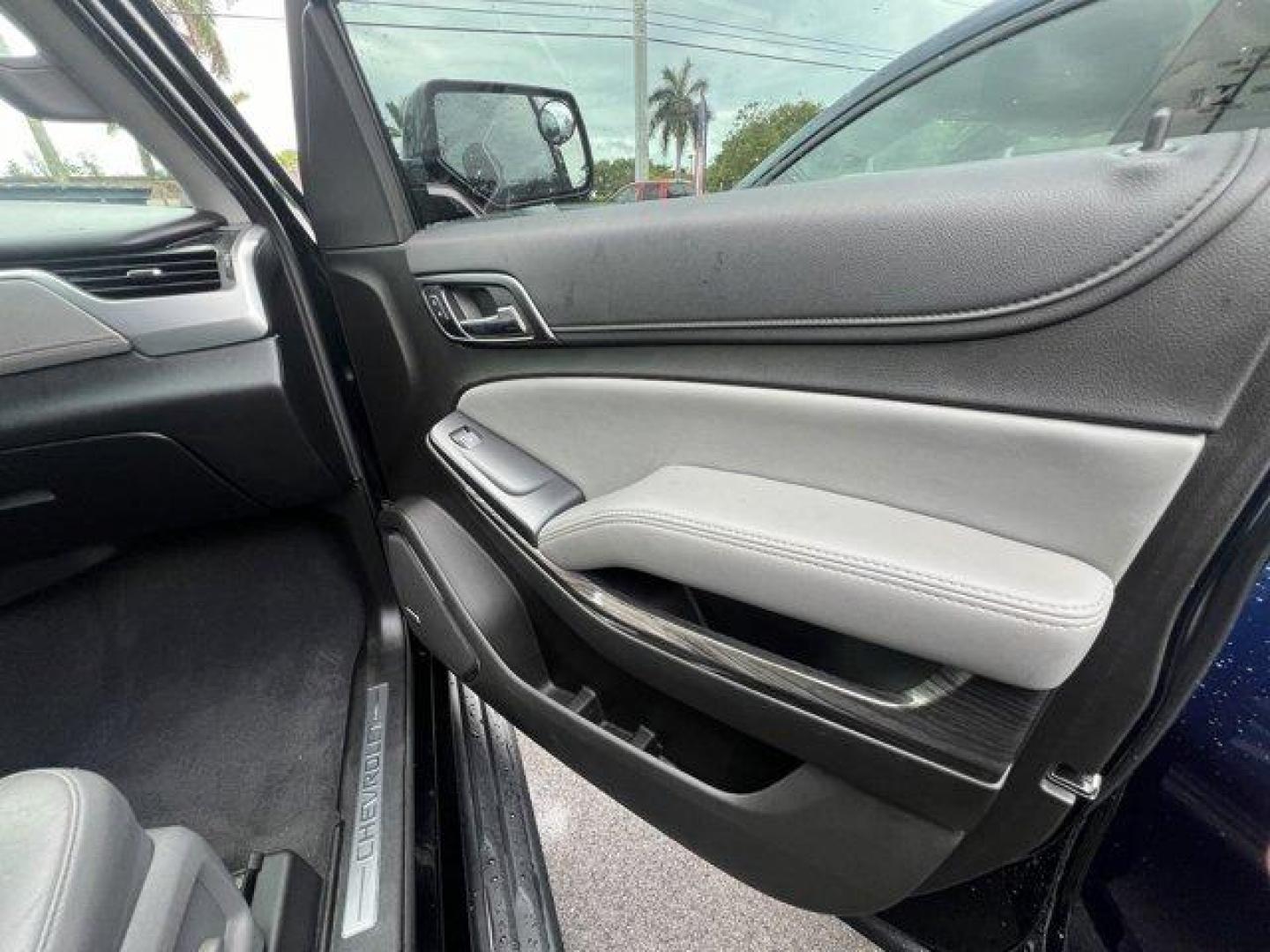 2019 Black /Jet Black/Dark Ash Chevrolet Suburban LT (1GNSCHKC5KR) with an 8 5.3L engine, Automatic transmission, located at 27610 S Dixie Hwy, Homestead, FL, 33032, (305) 749-2348, 25.510241, -80.438301 - Delivers 22 Highway MPG and 15 City MPG! This Chevrolet Suburban delivers a Gas/Ethanol V8 5.3L/ engine powering this Automatic transmission. WHEELS, 18 X 8.5 (45.7 CM X 21.6 CM) ALUMINUM WITH HIGH-POLISHED FINISH (STD), TRANSMISSION, 6-SPEED AUTOMATIC, ELECTRONICALLY CONTROLLED with overdrive and t - Photo#13