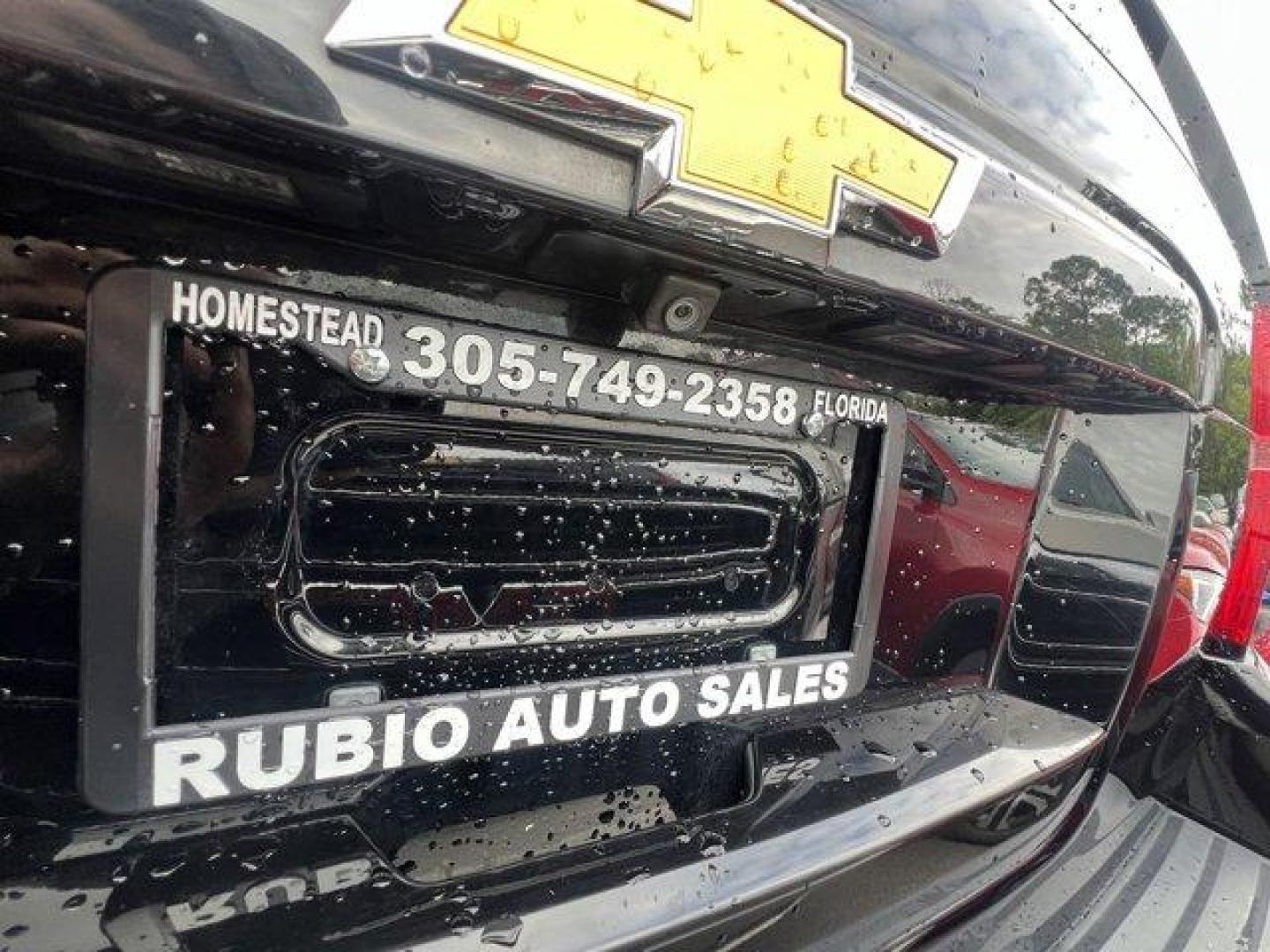 2019 Black /Jet Black/Dark Ash Chevrolet Suburban LT (1GNSCHKC5KR) with an 8 5.3L engine, Automatic transmission, located at 27610 S Dixie Hwy, Homestead, FL, 33032, (305) 749-2348, 25.510241, -80.438301 - Delivers 22 Highway MPG and 15 City MPG! This Chevrolet Suburban delivers a Gas/Ethanol V8 5.3L/ engine powering this Automatic transmission. WHEELS, 18 X 8.5 (45.7 CM X 21.6 CM) ALUMINUM WITH HIGH-POLISHED FINISH (STD), TRANSMISSION, 6-SPEED AUTOMATIC, ELECTRONICALLY CONTROLLED with overdrive and t - Photo#19