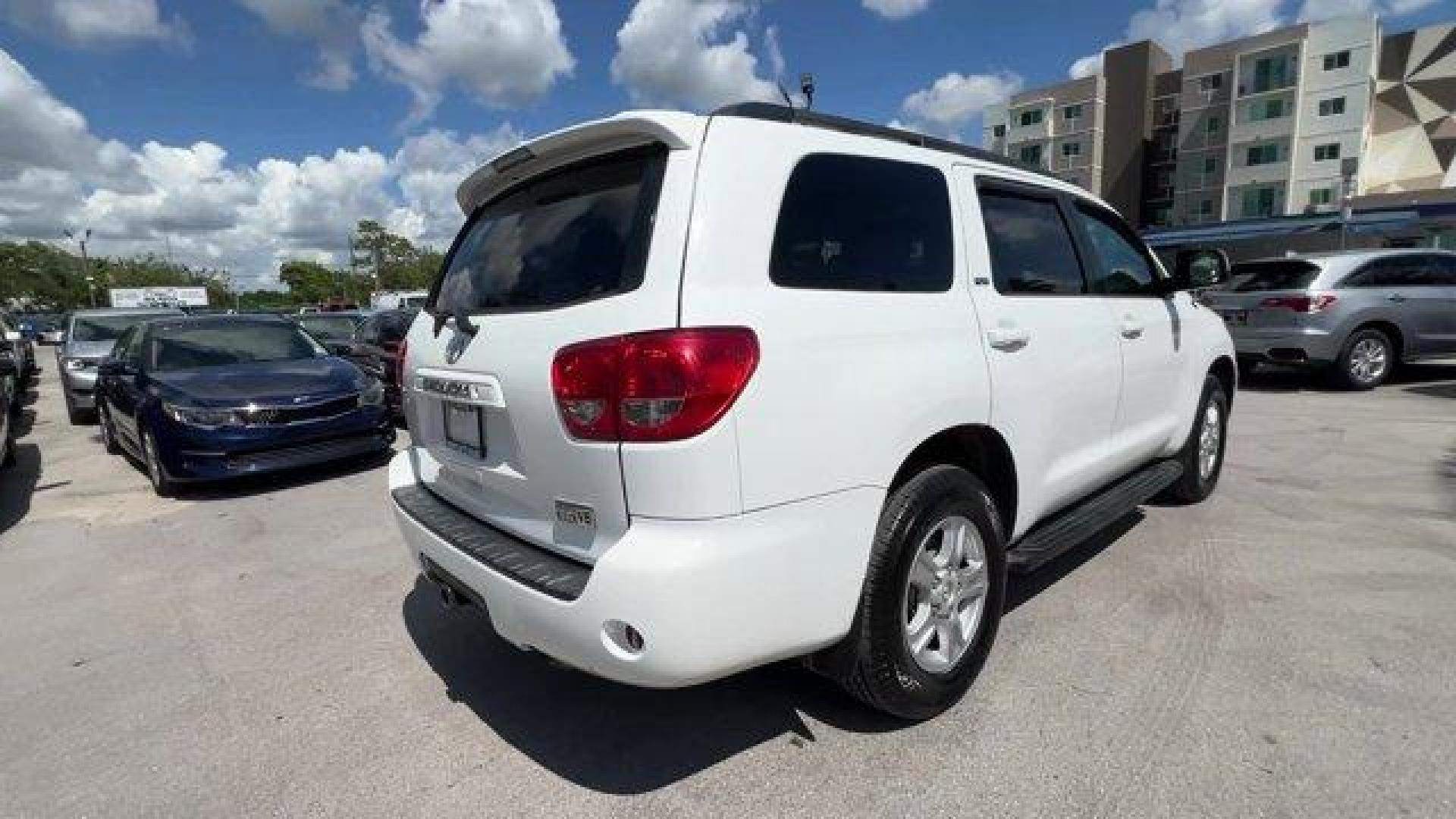 2013 White Toyota Sequoia SR5 5.7L 2WD (5TDZY5G12DS) with an 8 5.7L engine, Automatic transmission, located at 27610 S Dixie Hwy, Homestead, FL, 33032, (305) 749-2348, 25.510241, -80.438301 - KBB.com Best Resale Value Awards. Boasts 18 Highway MPG and 13 City MPG! This Toyota Sequoia delivers a Gas V8 5.7L/346 engine powering this Automatic transmission. Windshield wiper de-icer grid, Washer-linked variable intermittent windshield wipers, Trailer sway control.*This Toyota Sequoia Comes E - Photo#4