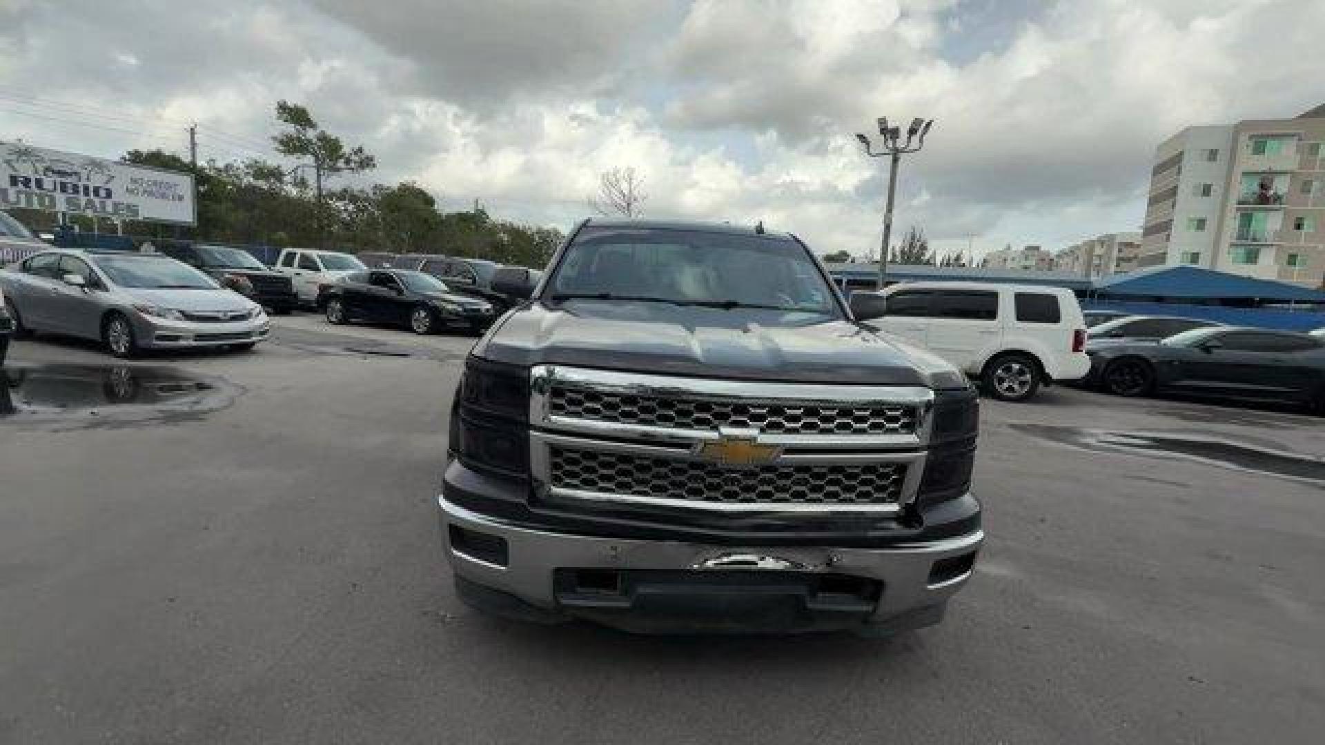 2014 Tungsten Metallic /Jet Black Chevrolet Silverado 1500 (1GCRCREH8EZ) with an 6 4.3L engine, Automatic transmission, located at 27610 S Dixie Hwy, Homestead, FL, 33032, (305) 749-2348, 25.510241, -80.438301 - NACTOY 2014 North American Truck of the Year. Boasts 24 Highway MPG and 18 City MPG! This Chevrolet Silverado 1500 boasts a Gas/Ethanol V6 4.3L/262 engine powering this Automatic transmission. WHEELS, 20 X 9 (50.8 CM X 22.9 CM) POLISHED-ALUMINUM, TUNGSTEN METALLIC, TRANSMISSION, 6-SPEED AUTOMATIC, E - Photo#7