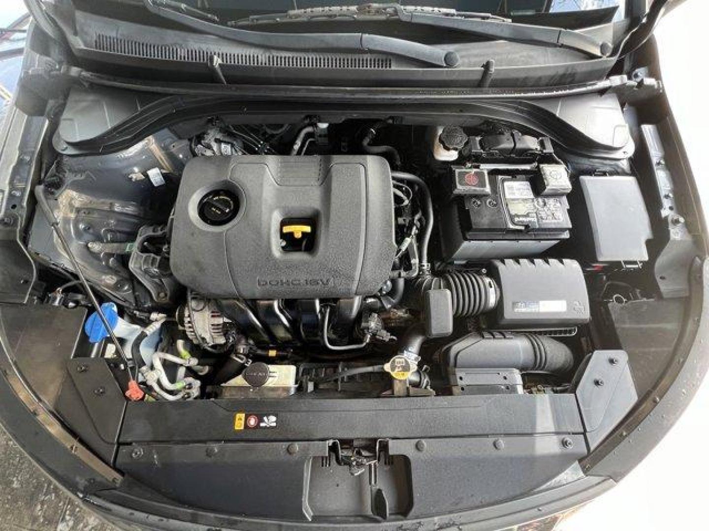 2019 Machine Gray /Gray Hyundai Elantra (5NPD74LF1KH) with an 4 2.0 L engine, Automatic transmission, located at 27610 S Dixie Hwy, Homestead, FL, 33032, (305) 749-2348, 25.510241, -80.438301 - Boasts 38 Highway MPG and 29 City MPG! This Hyundai Elantra boasts a Regular Unleaded I-4 2.0 L/122 engine powering this Automatic transmission. OPTION GROUP 01, MACHINE GRAY, GRAY, PREMIUM CLOTH SEAT TRIM.* This Hyundai Elantra Features the Following Options *CARPETED FLOOR MATS, Window Grid Antenn - Photo#17