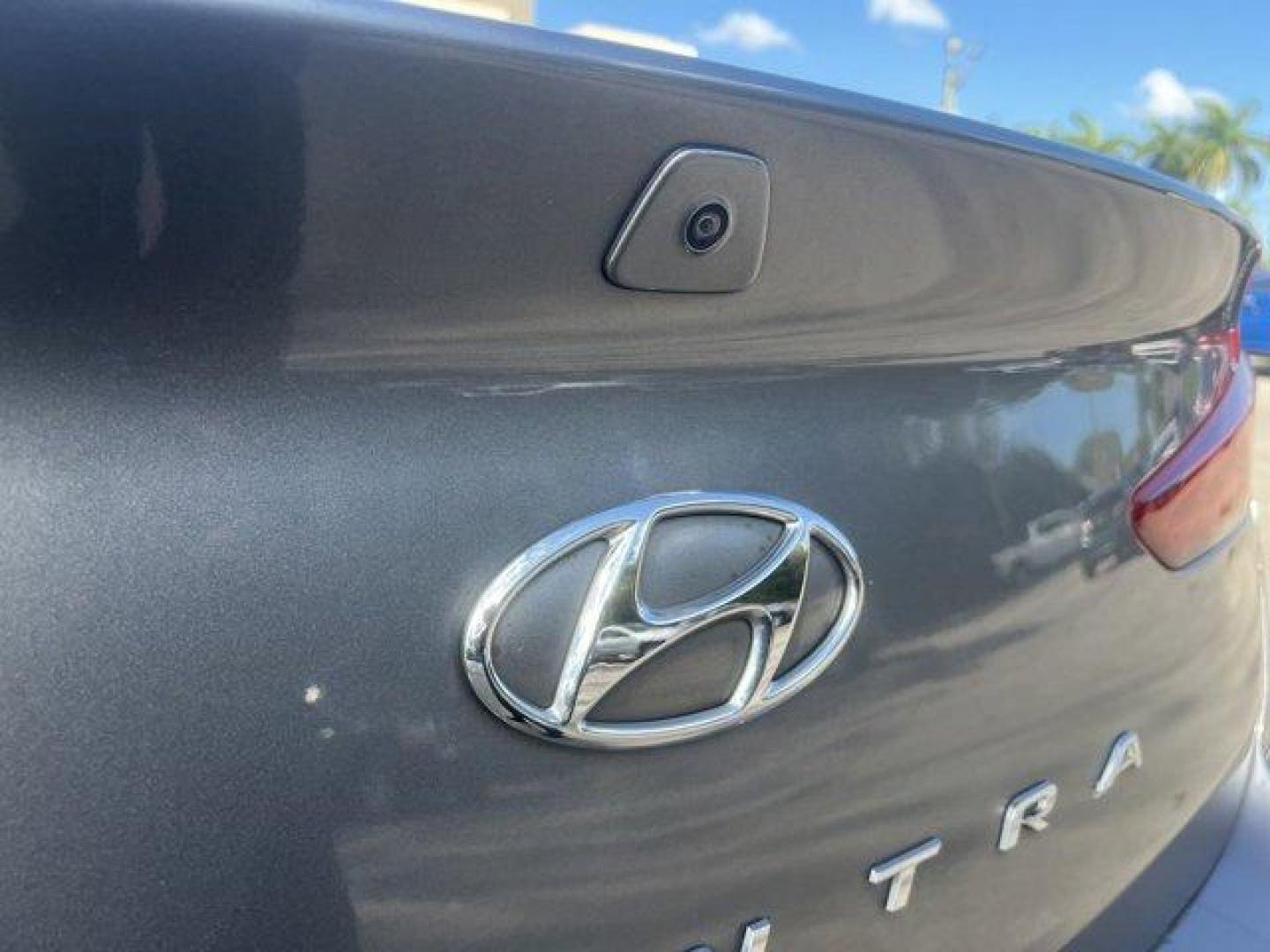 2019 Machine Gray /Gray Hyundai Elantra (5NPD74LF1KH) with an 4 2.0 L engine, Automatic transmission, located at 27610 S Dixie Hwy, Homestead, FL, 33032, (305) 749-2348, 25.510241, -80.438301 - Boasts 38 Highway MPG and 29 City MPG! This Hyundai Elantra boasts a Regular Unleaded I-4 2.0 L/122 engine powering this Automatic transmission. OPTION GROUP 01, MACHINE GRAY, GRAY, PREMIUM CLOTH SEAT TRIM.* This Hyundai Elantra Features the Following Options *CARPETED FLOOR MATS, Window Grid Antenn - Photo#19