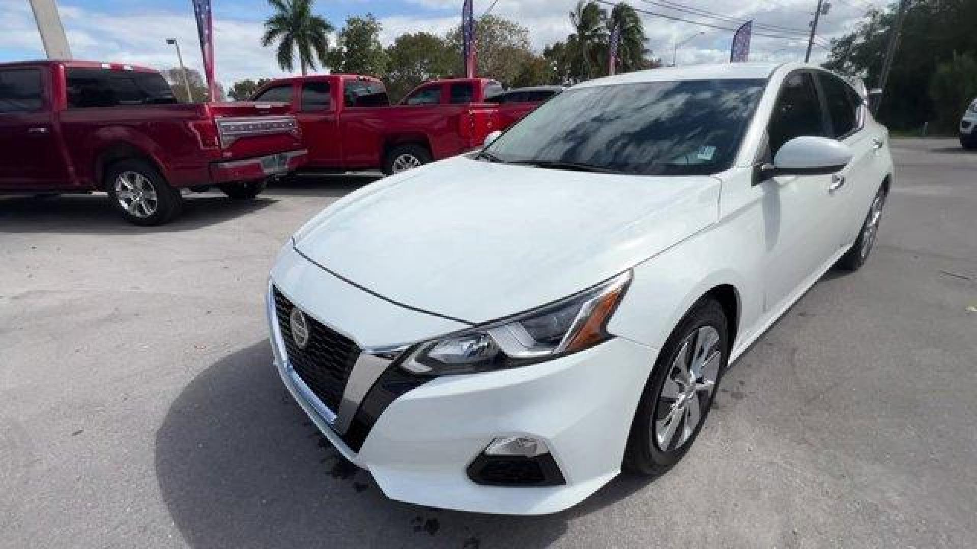 2020 Glacier White /Charcoal Nissan Altima (1N4BL4BV8LC) with an 4 2.5 L engine, Variable transmission, located at 27610 S Dixie Hwy, Homestead, FL, 33032, (305) 749-2348, 25.510241, -80.438301 - Delivers 39 Highway MPG and 28 City MPG! This Nissan Altima delivers a Regular Unleaded I-4 2.5 L/152 engine powering this Variable transmission. GLACIER WHITE, CHARCOAL, CLOTH SEAT TRIM, [L92] FLOOR MATS and TRUNK MAT.* This Nissan Altima Features the Following Options *[G02] MID-YEAR CHANGE, Win - Photo#0