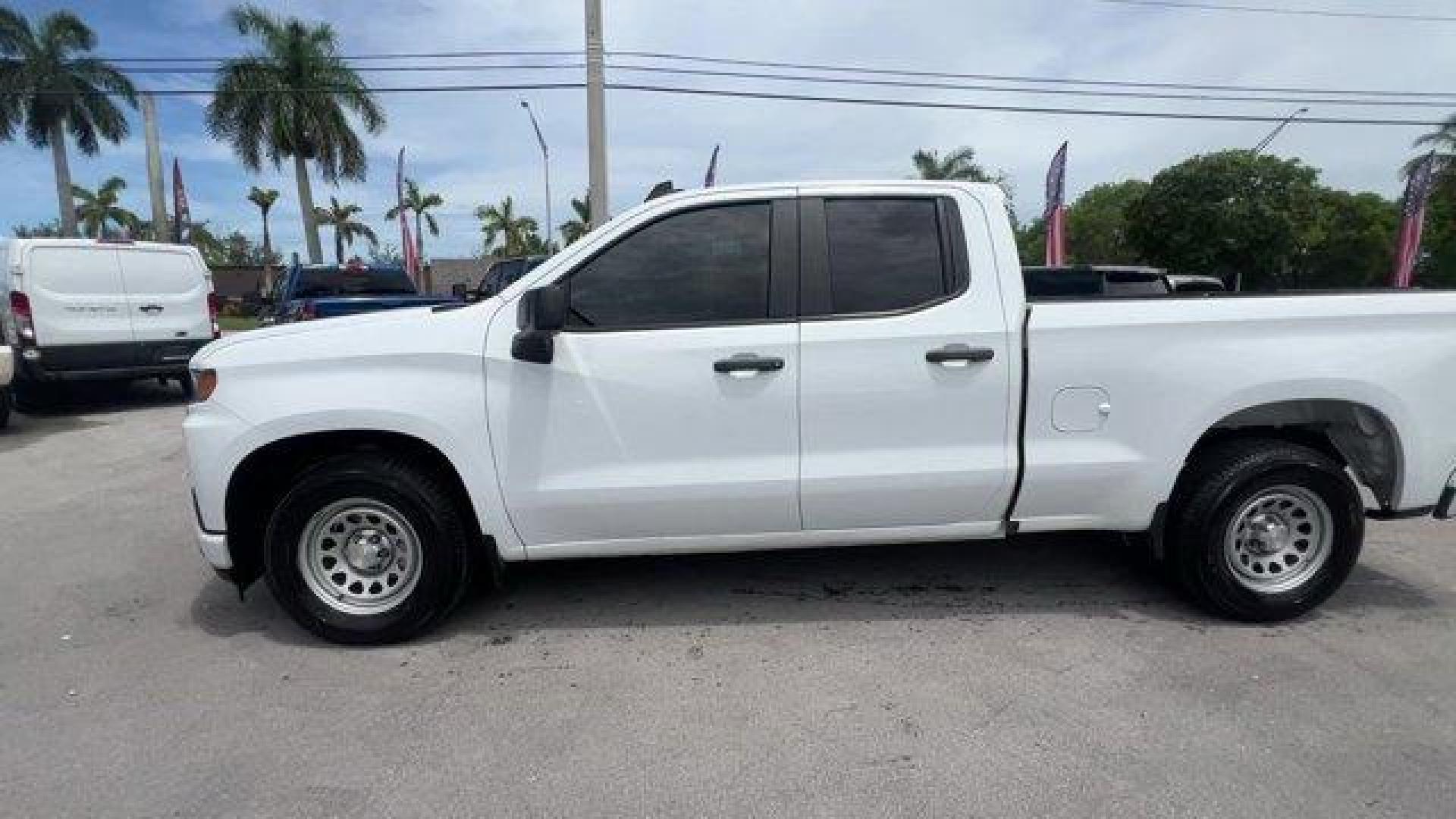 2020 Summit White /Jet Black Chevrolet Silverado 1500 (1GCRYAEF9LZ) with an 8 5.3L engine, Automatic transmission, located at 27610 S Dixie Hwy, Homestead, FL, 33032, (305) 749-2348, 25.510241, -80.438301 - Boasts 20 Highway MPG and 15 City MPG! This Chevrolet Silverado 1500 delivers a Gas V8 5.3L/325 engine powering this Automatic transmission. Z71 OFF-ROAD PACKAGE includes (Z71) Off-Road suspension, (JHD) Hill Descent Control, (NZZ) skid plates and (K47) high-capacity air filter Includes Z71 hard bad - Photo#0