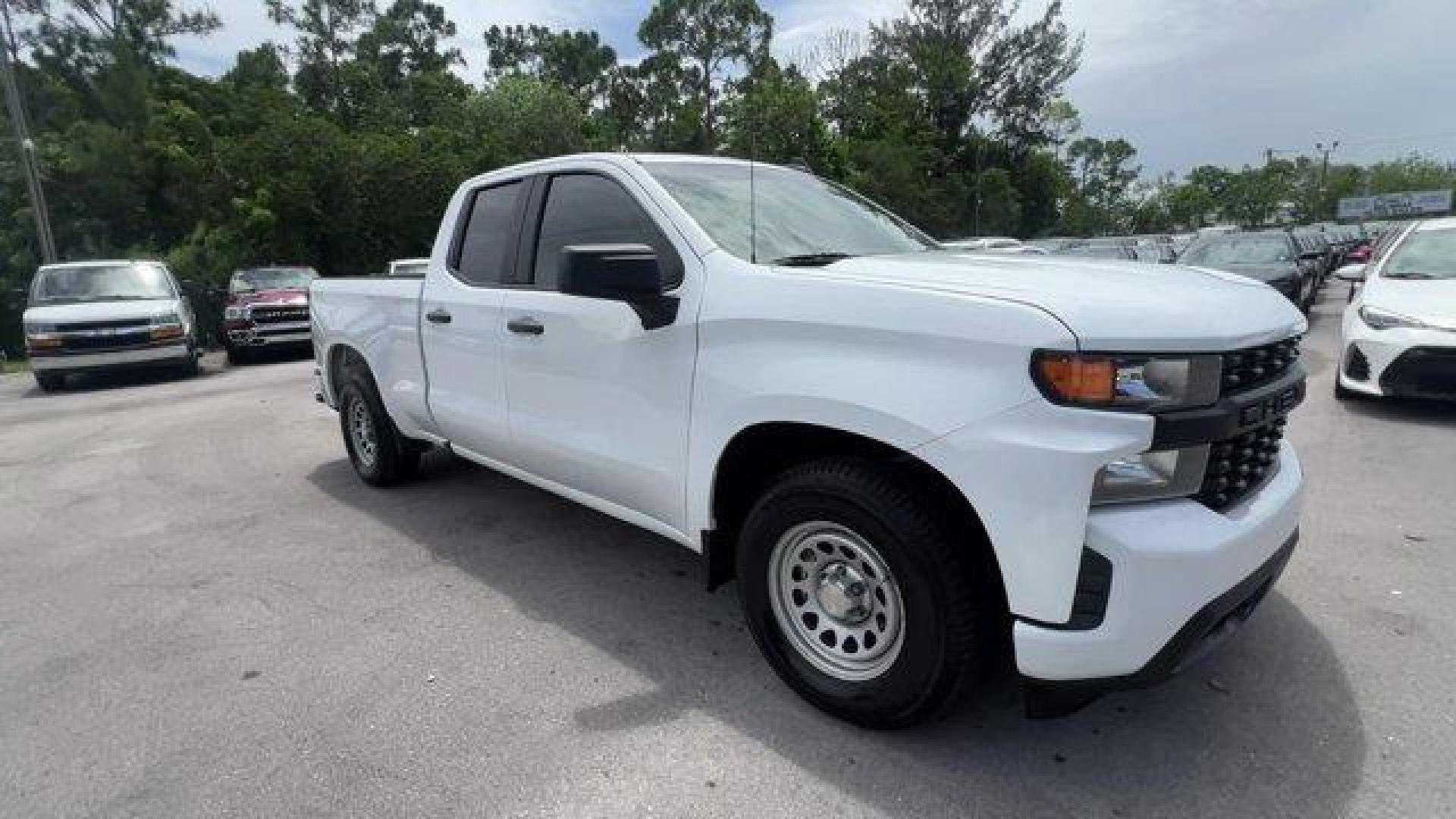 2020 Summit White /Jet Black Chevrolet Silverado 1500 (1GCRYAEF9LZ) with an 8 5.3L engine, Automatic transmission, located at 27610 S Dixie Hwy, Homestead, FL, 33032, (305) 749-2348, 25.510241, -80.438301 - Boasts 20 Highway MPG and 15 City MPG! This Chevrolet Silverado 1500 delivers a Gas V8 5.3L/325 engine powering this Automatic transmission. Z71 OFF-ROAD PACKAGE includes (Z71) Off-Road suspension, (JHD) Hill Descent Control, (NZZ) skid plates and (K47) high-capacity air filter Includes Z71 hard bad - Photo#4