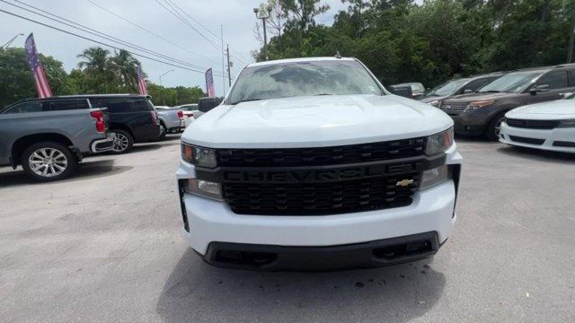 2020 Summit White /Jet Black Chevrolet Silverado 1500 (1GCRYAEF9LZ) with an 8 5.3L engine, Automatic transmission, located at 27610 S Dixie Hwy, Homestead, FL, 33032, (305) 749-2348, 25.510241, -80.438301 - Boasts 20 Highway MPG and 15 City MPG! This Chevrolet Silverado 1500 delivers a Gas V8 5.3L/325 engine powering this Automatic transmission. Z71 OFF-ROAD PACKAGE includes (Z71) Off-Road suspension, (JHD) Hill Descent Control, (NZZ) skid plates and (K47) high-capacity air filter Includes Z71 hard bad - Photo#5