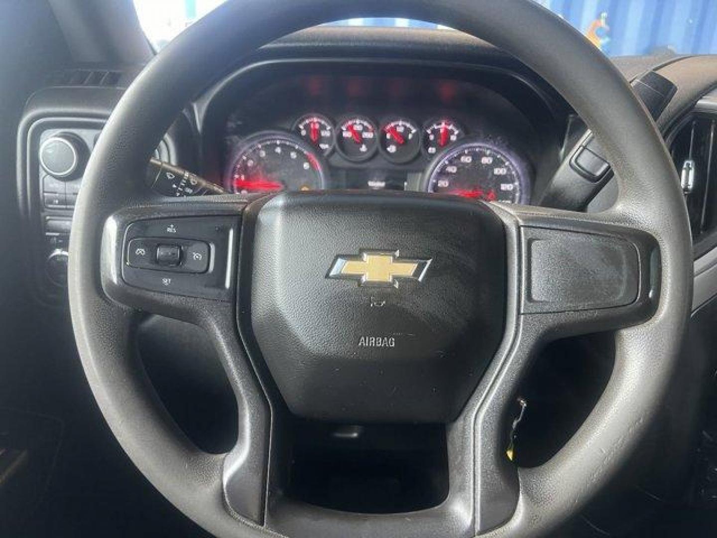 2020 Summit White /Jet Black Chevrolet Silverado 1500 (1GCRYAEF9LZ) with an 8 5.3L engine, Automatic transmission, located at 27610 S Dixie Hwy, Homestead, FL, 33032, (305) 749-2348, 25.510241, -80.438301 - Boasts 20 Highway MPG and 15 City MPG! This Chevrolet Silverado 1500 delivers a Gas V8 5.3L/325 engine powering this Automatic transmission. Z71 OFF-ROAD PACKAGE includes (Z71) Off-Road suspension, (JHD) Hill Descent Control, (NZZ) skid plates and (K47) high-capacity air filter Includes Z71 hard bad - Photo#7