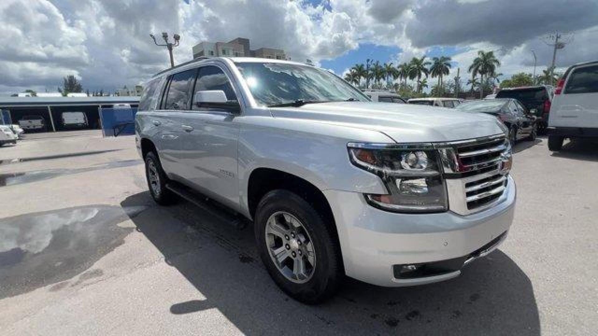 2017 Silver Ice Metallic /Jet Black Chevrolet Tahoe (1GNSKBKC7HR) with an 8 5.3L engine, Automatic transmission, located at 27610 S Dixie Hwy, Homestead, FL, 33032, (305) 749-2348, 25.510241, -80.438301 - KBB.com Best Buy Awards. Delivers 22 Highway MPG and 16 City MPG! This Chevrolet Tahoe boasts a Gas/Ethanol V8 5.3L/325 engine powering this Automatic transmission. WIRELESS CHARGING, WHEELS, 18 X 8.5 (45.7 CM X 21.6 CM) PAINTED ALUMINUM, TRANSMISSION, 6-SPEED AUTOMATIC, ELECTRONICALLY CONTROLLED wi - Photo#6