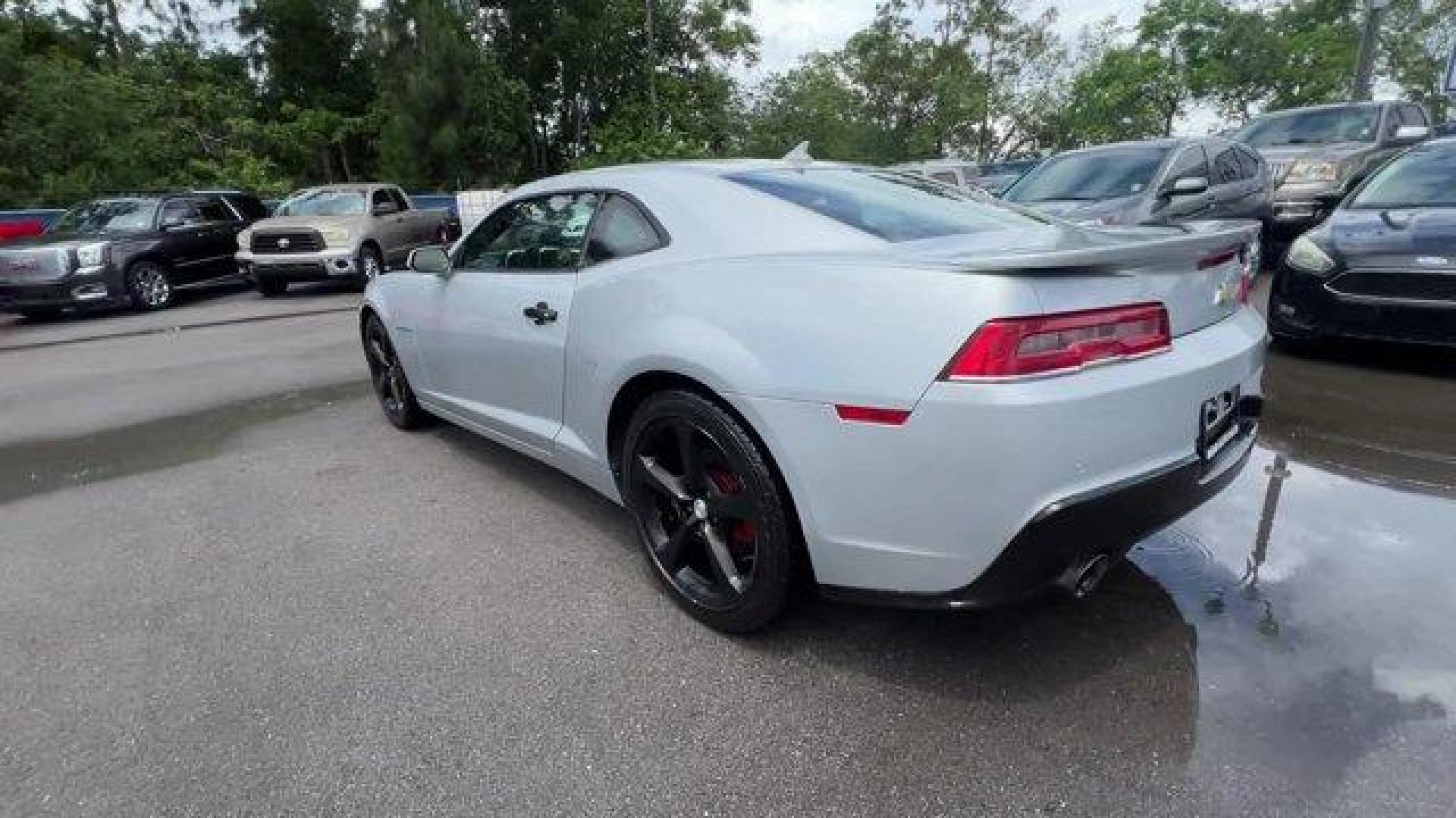 2015 Silver Ice Metallic /Black Chevrolet Camaro (2G1FF1E31F9) with an 6 3.6L engine, Automatic transmission, located at 27610 S Dixie Hwy, Homestead, FL, 33032, (305) 749-2348, 25.510241, -80.438301 - KBB.com Best Buy Awards Finalist. Only 95,974 Miles! Scores 27 Highway MPG and 18 City MPG! This Chevrolet Camaro boasts a Gas V6 3.6L/217 engine powering this Automatic transmission. WHEELS, 20 X 8 (50.8 CM X 20.3 CM) FRONT AND 20 X 9 (50.8 CM X 22.9 CM) REAR FLANGELESS, PAINTED ALUMINUM WITH BRIGH - Photo#2