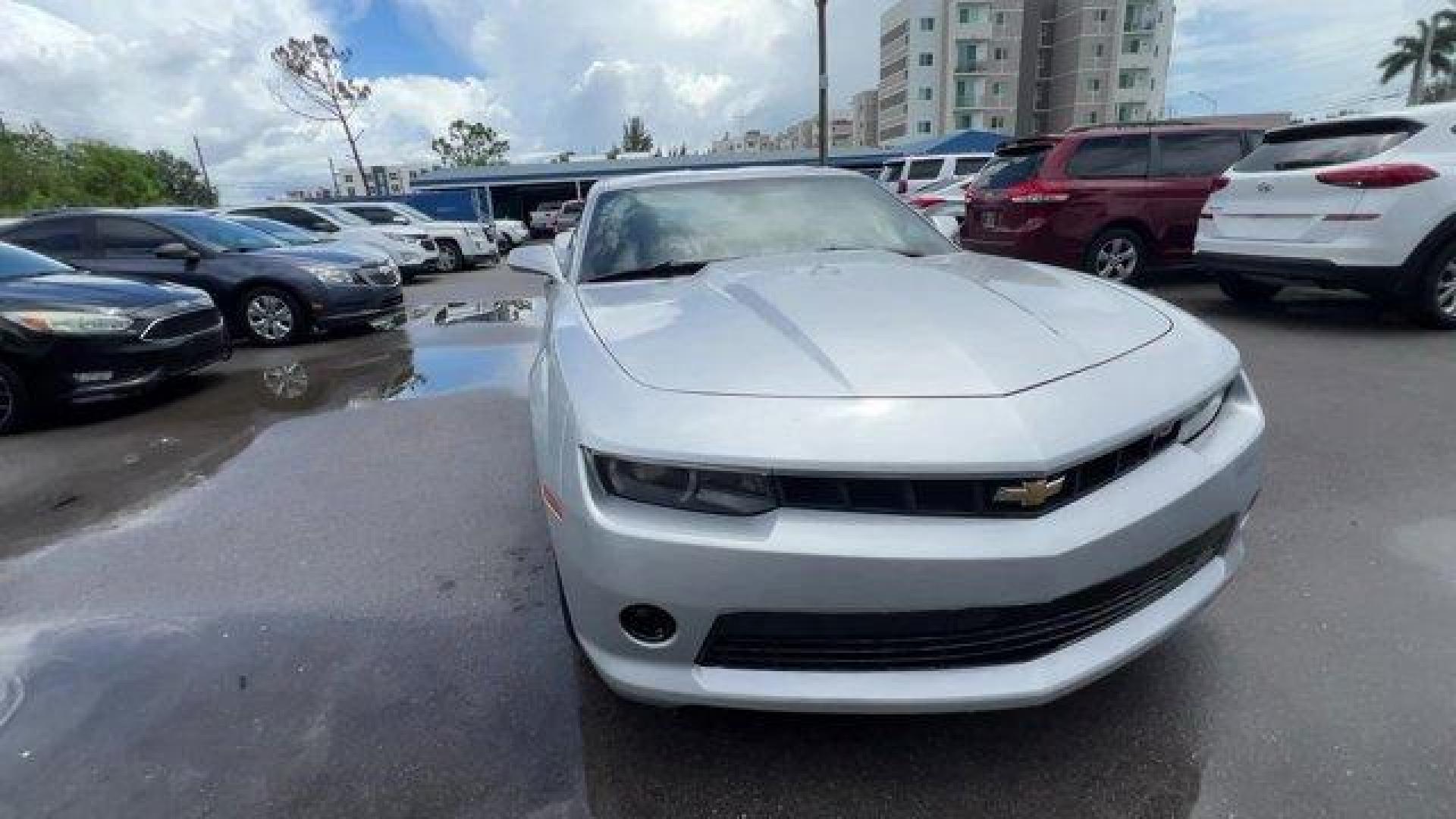 2015 Silver Ice Metallic /Black Chevrolet Camaro (2G1FF1E31F9) with an 6 3.6L engine, Automatic transmission, located at 27610 S Dixie Hwy, Homestead, FL, 33032, (305) 749-2348, 25.510241, -80.438301 - KBB.com Best Buy Awards Finalist. Only 95,974 Miles! Scores 27 Highway MPG and 18 City MPG! This Chevrolet Camaro boasts a Gas V6 3.6L/217 engine powering this Automatic transmission. WHEELS, 20 X 8 (50.8 CM X 20.3 CM) FRONT AND 20 X 9 (50.8 CM X 22.9 CM) REAR FLANGELESS, PAINTED ALUMINUM WITH BRIGH - Photo#7