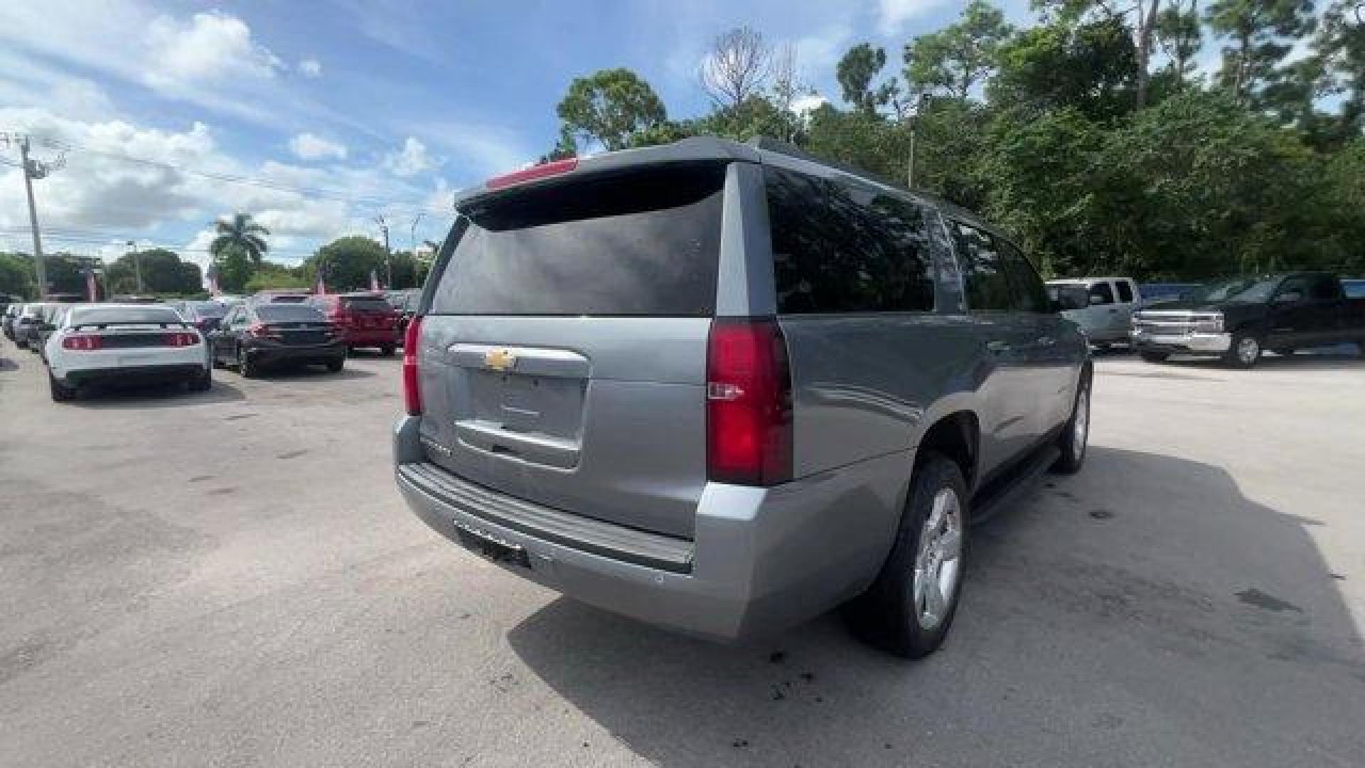 2018 Satin Steel Metallic /Jet Black Chevrolet Suburban (1GNSCHKC7JR) with an 8 5.3L engine, Automatic transmission, located at 27610 S Dixie Hwy, Homestead, FL, 33032, (305) 749-2348, 25.510241, -80.438301 - KBB.com 10 Most Awarded Brands. Scores 23 Highway MPG and 16 City MPG! This Chevrolet Suburban delivers a Gas/Ethanol V8 5.3L/ engine powering this Automatic transmission. WHEELS, 20 X 9 (50.8 CM X 22.9 CM) POLISHED-ALUMINUM, TRANSMISSION, 6-SPEED AUTOMATIC, ELECTRONICALLY CONTROLLED with overdrive - Photo#4