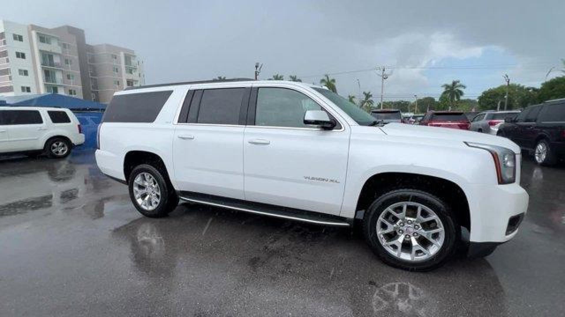 2017 White Frost Tricoat /Cocoa/Dune GMC Yukon XL (1GKS1GKC2HR) with an 8 5.3L engine, Automatic transmission, located at 27610 S Dixie Hwy, Homestead, FL, 33032, (305) 749-2348, 25.510241, -80.438301 - KBB.com Brand Image Awards. Delivers 23 Highway MPG and 16 City MPG! This GMC Yukon XL delivers a Gas V8 5.3L/325 engine powering this Automatic transmission. WHITE FROST TRICOAT, WHEELS, 20 X 9 (50.8 CM X 22.9 CM) POLISHED ALUMINUM, TRANSMISSION, 6-SPEED AUTOMATIC, ELECTRONICALLY CONTROLLED with ov - Photo#5