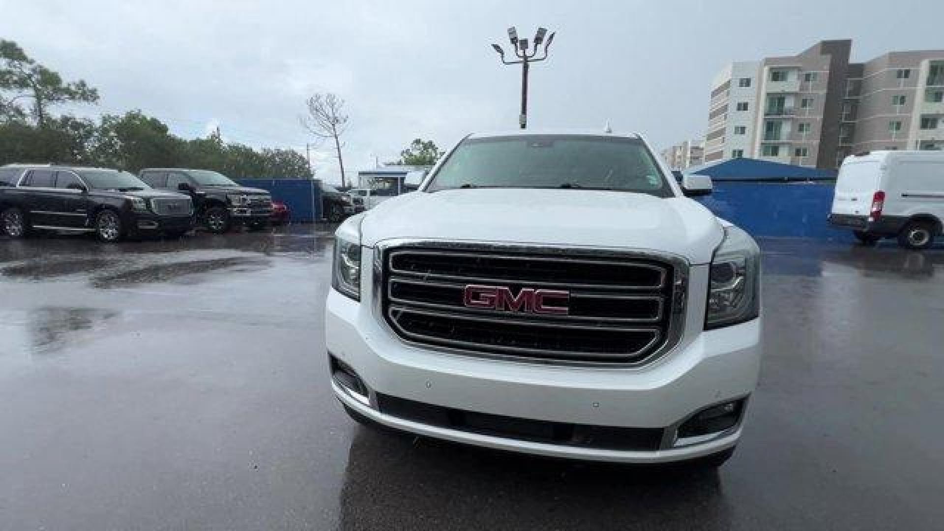 2017 White Frost Tricoat /Cocoa/Dune GMC Yukon XL (1GKS1GKC2HR) with an 8 5.3L engine, Automatic transmission, located at 27610 S Dixie Hwy, Homestead, FL, 33032, (305) 749-2348, 25.510241, -80.438301 - KBB.com Brand Image Awards. Delivers 23 Highway MPG and 16 City MPG! This GMC Yukon XL delivers a Gas V8 5.3L/325 engine powering this Automatic transmission. WHITE FROST TRICOAT, WHEELS, 20 X 9 (50.8 CM X 22.9 CM) POLISHED ALUMINUM, TRANSMISSION, 6-SPEED AUTOMATIC, ELECTRONICALLY CONTROLLED with ov - Photo#7