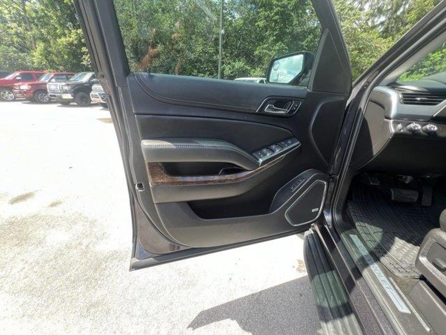 2016 Tungsten Metallic /Jet Black Chevrolet Suburban (1GNSKHKC2GR) with an 8 5.3L engine, Automatic transmission, located at 27610 S Dixie Hwy, Homestead, FL, 33032, (305) 749-2348, 25.510241, -80.438301 - Scores 22 Highway MPG and 15 City MPG! This Chevrolet Suburban boasts a Gas/Ethanol V8 5.3L/ engine powering this Automatic transmission. WHEELS, 18 X 8.5 (45.7 CM X 21.6 CM) ALUMINUM WITH HIGH-POLISHED FINISH (STD), TUNGSTEN METALLIC, TRANSMISSION, 6-SPEED AUTOMATIC, ELECTRONICALLY CONTROLLED with - Photo#17