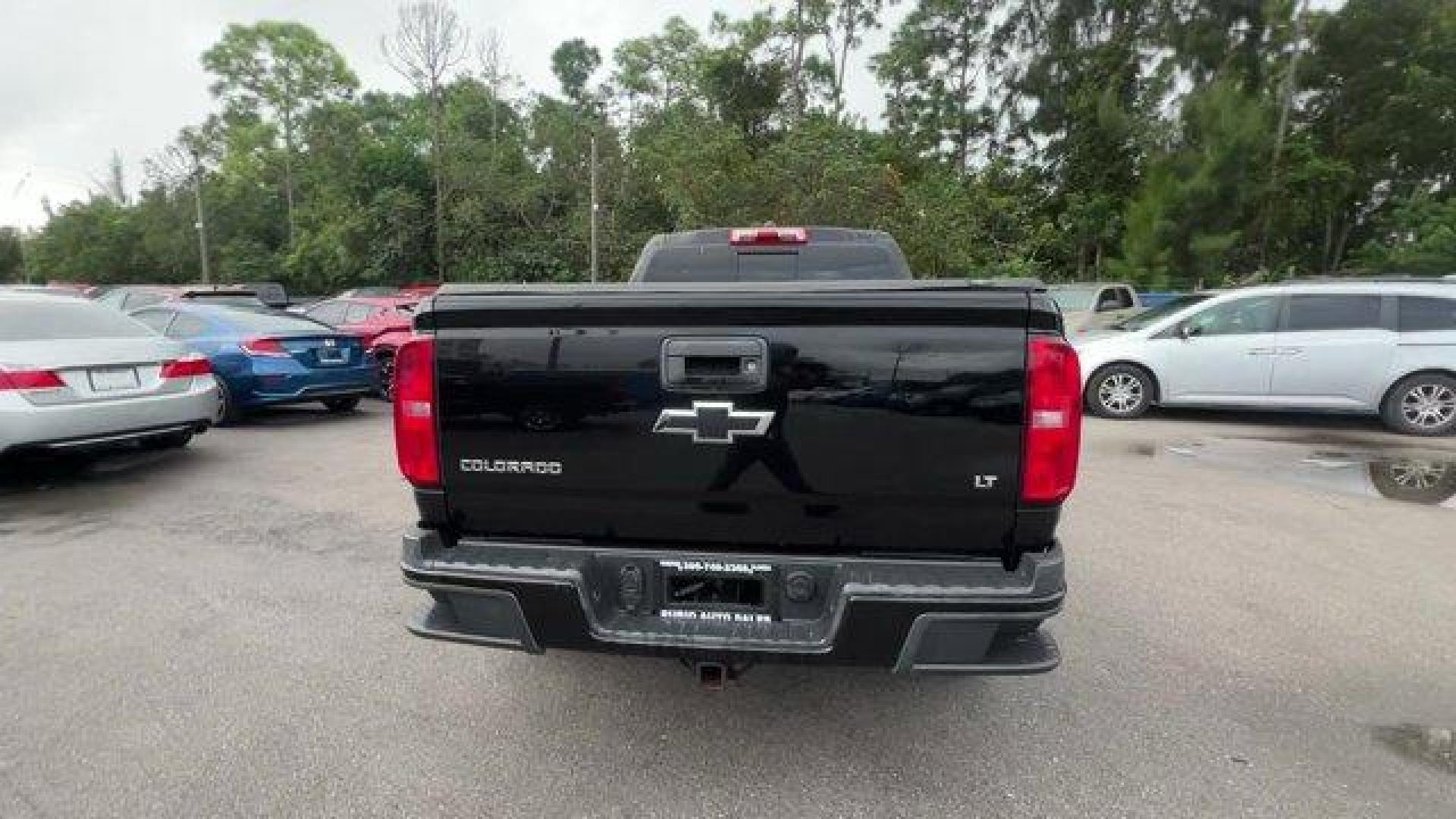 2016 Black /Jet Black Chevrolet Colorado (1GCGSCE32G1) with an 6 3.6L engine, Automatic transmission, located at 27610 S Dixie Hwy, Homestead, FL, 33032, (305) 749-2348, 25.510241, -80.438301 - KBB.com Best Resale Value Awards. Boasts 26 Highway MPG and 18 City MPG! This Chevrolet Colorado delivers a Gas V6 3.6L/217 engine powering this Automatic transmission. WINDOW, REAR-SLIDING, MANUAL, WHEELS, 18 X 8.5 (45.7 CM X 21.6 CM) DARK ARGENT METALLIC CAST ALUMINUM (Includes (QIA) P265/60R18 al - Photo#3