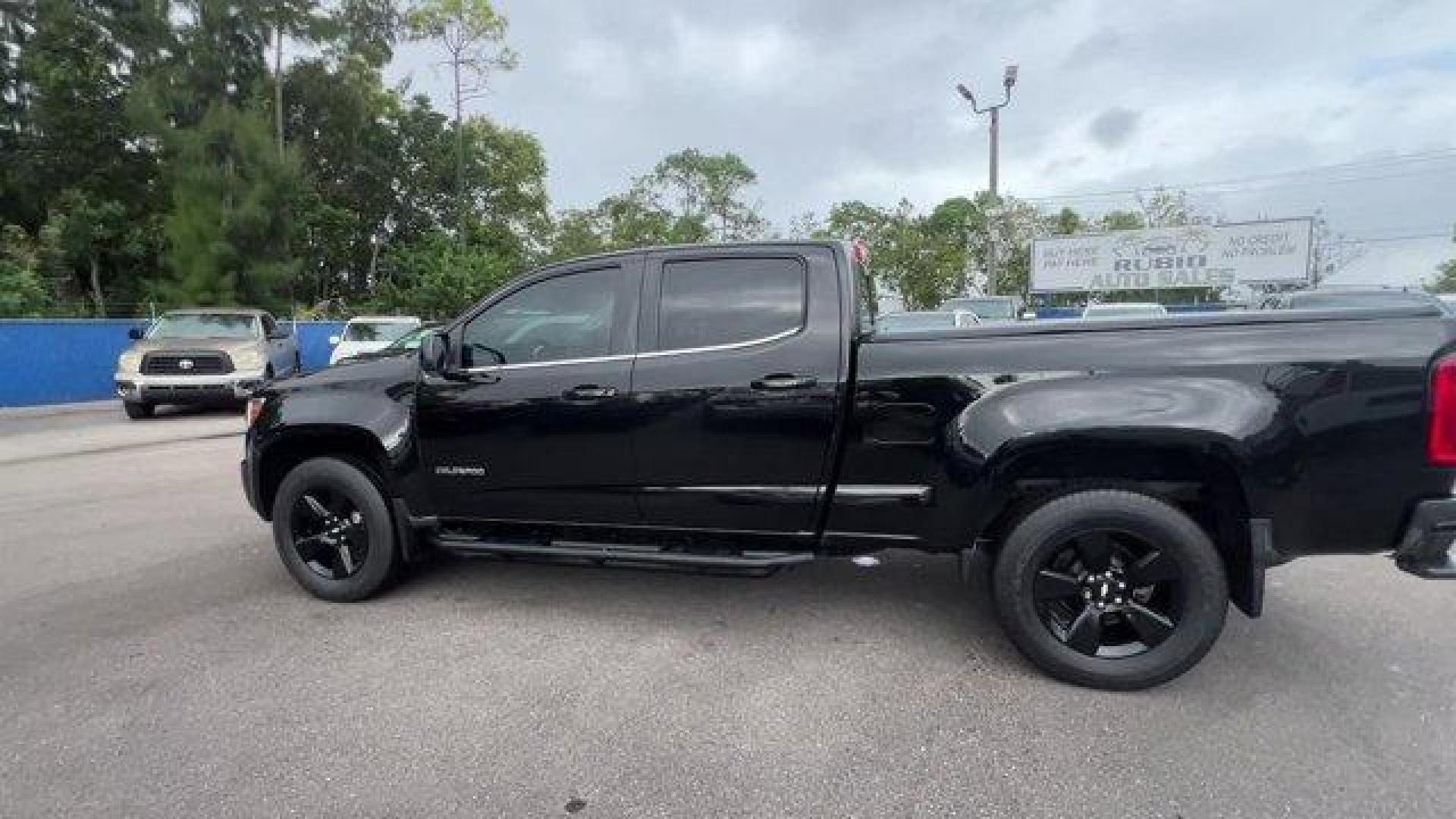 2016 Black /Jet Black Chevrolet Colorado (1GCGSCE32G1) with an 6 3.6L engine, Automatic transmission, located at 27610 S Dixie Hwy, Homestead, FL, 33032, (305) 749-2348, 25.510241, -80.438301 - KBB.com Best Resale Value Awards. Boasts 26 Highway MPG and 18 City MPG! This Chevrolet Colorado delivers a Gas V6 3.6L/217 engine powering this Automatic transmission. WINDOW, REAR-SLIDING, MANUAL, WHEELS, 18 X 8.5 (45.7 CM X 21.6 CM) DARK ARGENT METALLIC CAST ALUMINUM (Includes (QIA) P265/60R18 al - Photo#5