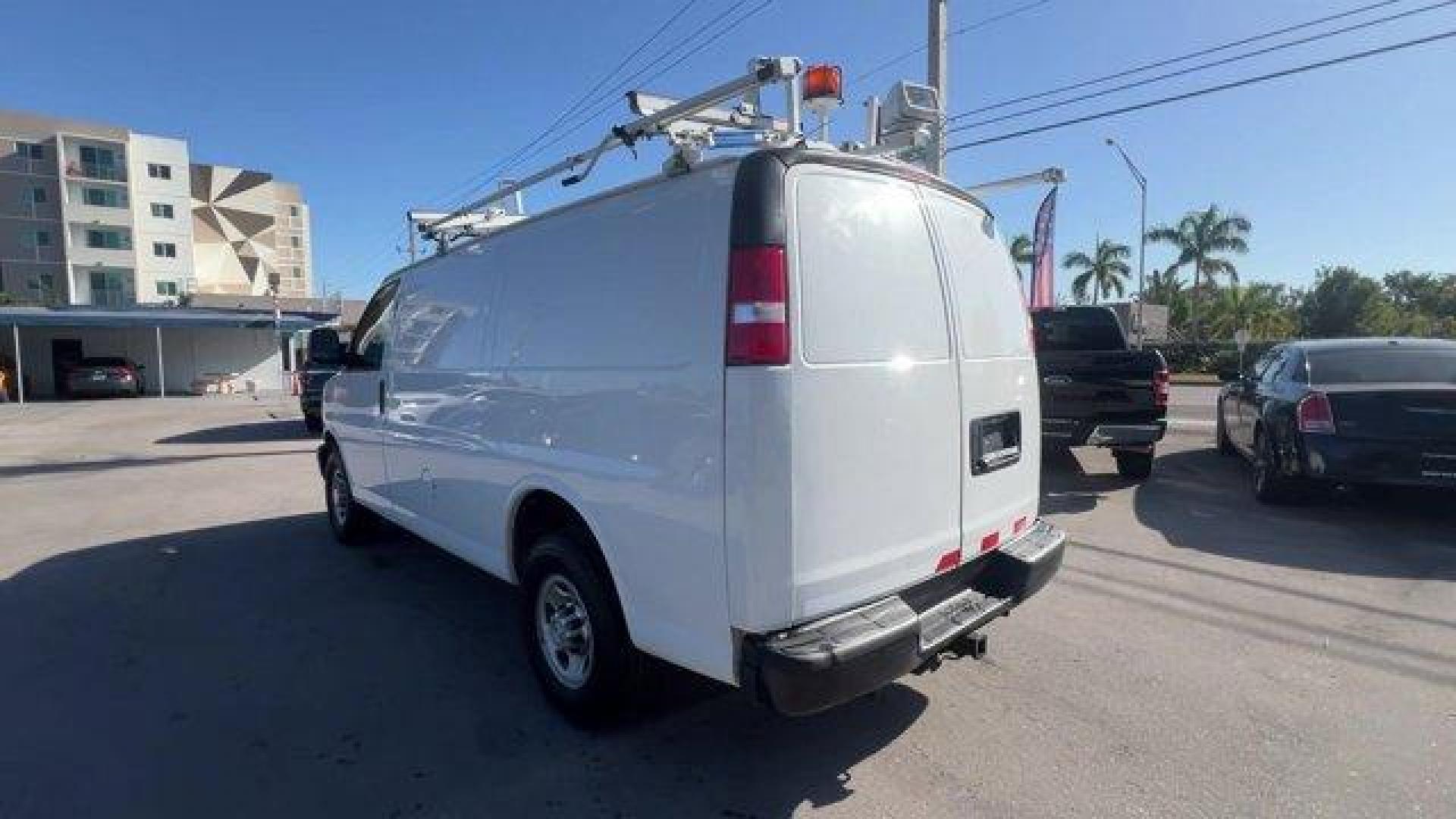 2015 Summit White /Medium Pewter Chevrolet Express Cargo Van (1GCWGFCF3F1) with an 8 4.8L engine, Automatic transmission, located at 27610 S Dixie Hwy, Homestead, FL, 33032, (305) 749-2348, 25.510241, -80.438301 - This Chevrolet Express Cargo Van delivers a Gas V8 4.8L/293 engine powering this Automatic transmission. TRANSMISSION, 6-SPEED AUTOMATIC, HEAVY-DUTY, ELECTRONICALLY CONTROLLED with overdrive tow/haul mode and internal transmission oil cooler (STD), TRAILERING EQUIPMENT, HEAVY-DUTY includes trailerin - Photo#2