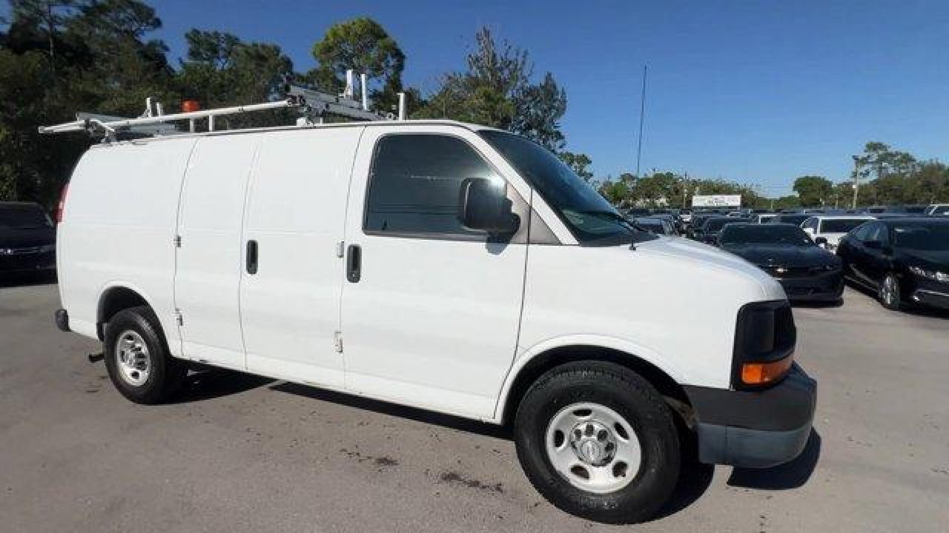 2015 Summit White /Medium Pewter Chevrolet Express Cargo Van (1GCWGFCF3F1) with an 8 4.8L engine, Automatic transmission, located at 27610 S Dixie Hwy, Homestead, FL, 33032, (305) 749-2348, 25.510241, -80.438301 - This Chevrolet Express Cargo Van delivers a Gas V8 4.8L/293 engine powering this Automatic transmission. TRANSMISSION, 6-SPEED AUTOMATIC, HEAVY-DUTY, ELECTRONICALLY CONTROLLED with overdrive tow/haul mode and internal transmission oil cooler (STD), TRAILERING EQUIPMENT, HEAVY-DUTY includes trailerin - Photo#6