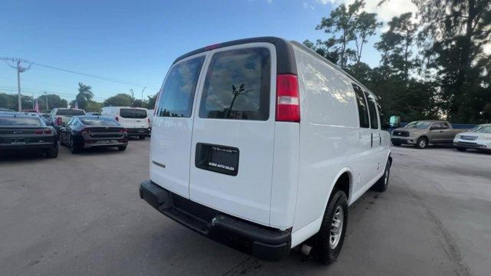 2022 Summit White /Medium Pewter Chevrolet Express Cargo Van (1GCWGAFP1N1) with an 6 4.3L engine, Automatic transmission, located at 27610 S Dixie Hwy, Homestead, FL, 33032, (305) 749-2348, 25.510241, -80.438301 - This Chevrolet Express Cargo Van boasts a Gas V6 4.3L/ engine powering this Automatic transmission. WORK VAN PREFERRED EQUIPMENT GROUP includes standard equipment, WINDOW SECURITY BAR, REAR SIDE DOOR GLASS, VISORS, DRIVER AND FRONT PASSENGER, VINYL in lieu of standard cloth.* This Chevrolet Express - Photo#4