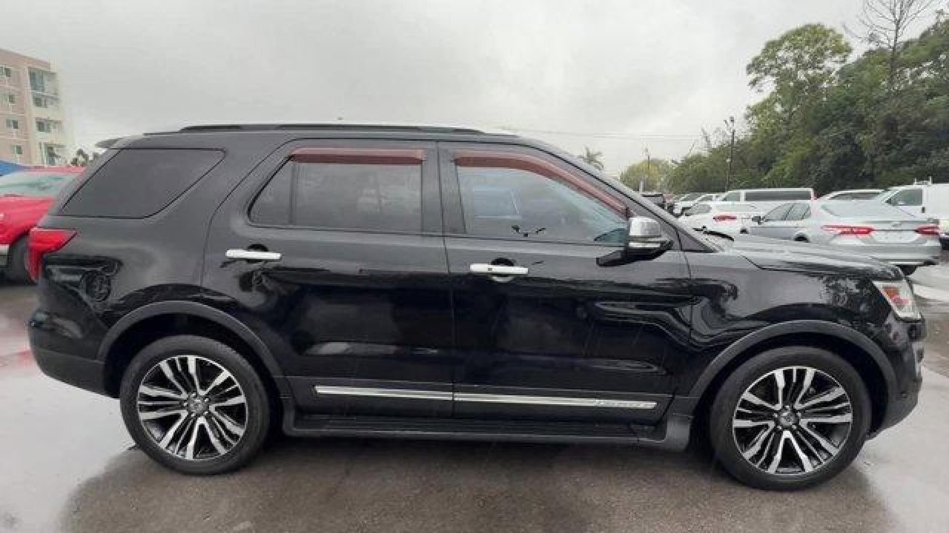 2016 Black Ford Explorer (1FM5K8HT7GG) with an 6 3.5 L engine, Automatic transmission, located at 27610 S Dixie Hwy, Homestead, FL, 33032, (305) 749-2348, 25.510241, -80.438301 - KBB.com Best Buy Awards Finalist. Scores 22 Highway MPG and 16 City MPG! This Ford Explorer delivers a Twin Turbo Premium Unleaded V-6 3.5 L/213 engine powering this Automatic transmission. Wheels: 20 Bright Machined Face Aluminum -inc: tarnished dark painted pockets, Voice Activated Dual Zone Front - Photo#4