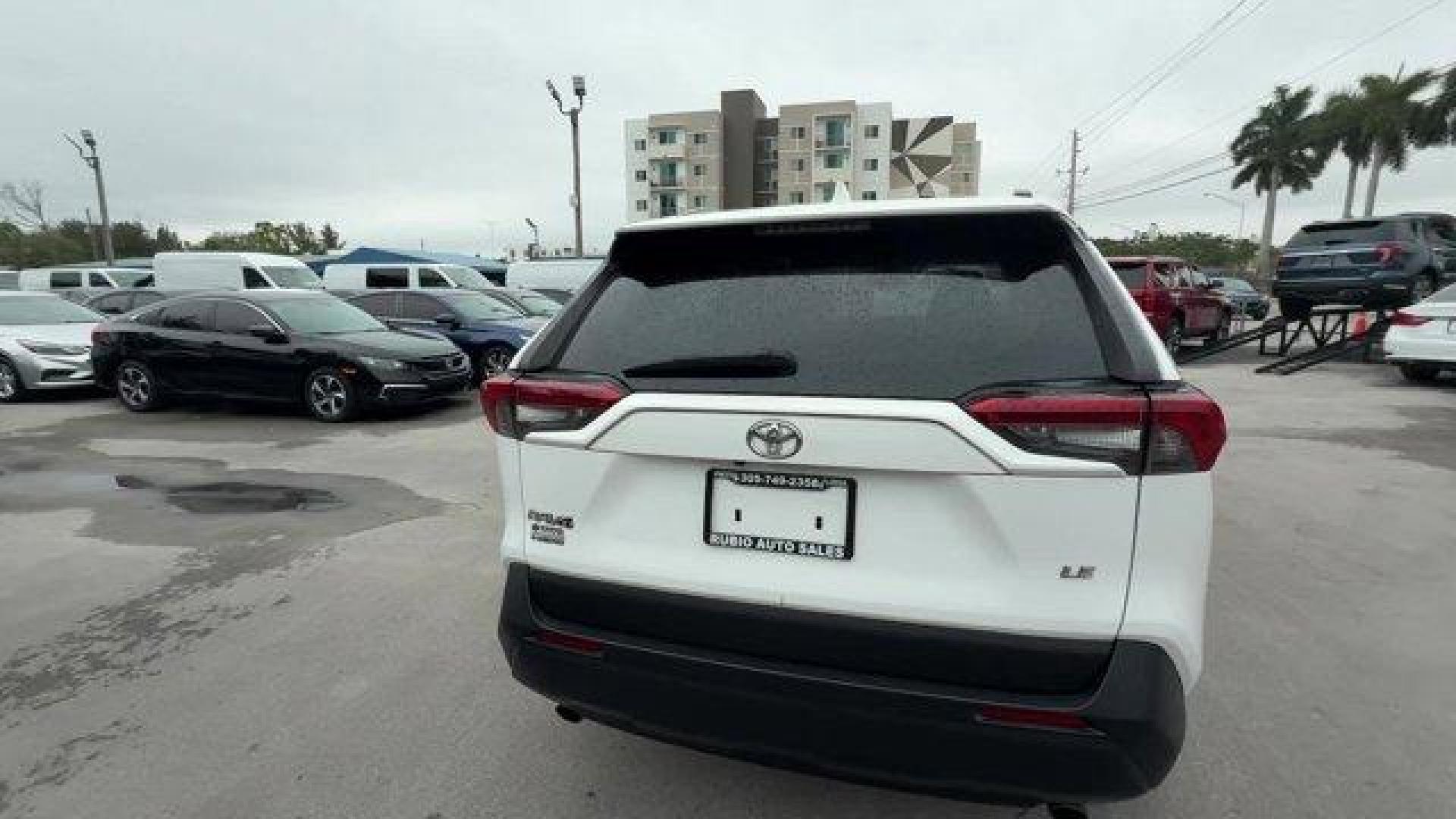 2020 White Toyota RAV4 (2T3H1RFV9LC) with an 4 2.5 L engine, Automatic transmission, located at 27610 S Dixie Hwy, Homestead, FL, 33032, (305) 749-2348, 25.510241, -80.438301 - Scores 35 Highway MPG and 27 City MPG! This Toyota RAV4 boasts a Regular Unleaded I-4 2.5 L/152 engine powering this Automatic transmission. Wheels: 17 Steel -inc: silver six-spoke wheel covers, Urethane Gear Shifter Material, Trip Computer.* This Toyota RAV4 Features the Following Options *Transmis - Photo#3