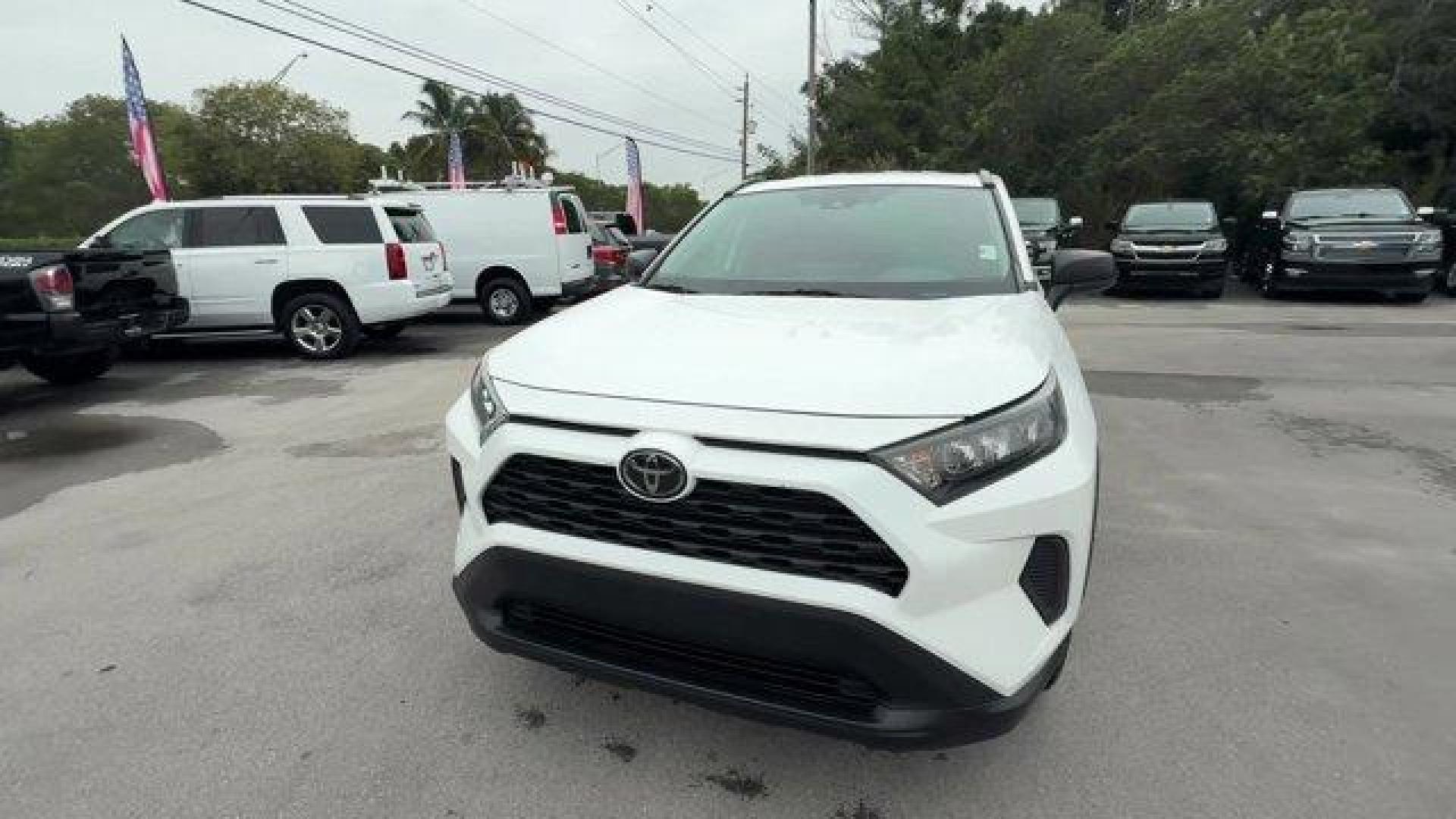 2020 White Toyota RAV4 (2T3H1RFV9LC) with an 4 2.5 L engine, Automatic transmission, located at 27610 S Dixie Hwy, Homestead, FL, 33032, (305) 749-2348, 25.510241, -80.438301 - Scores 35 Highway MPG and 27 City MPG! This Toyota RAV4 boasts a Regular Unleaded I-4 2.5 L/152 engine powering this Automatic transmission. Wheels: 17 Steel -inc: silver six-spoke wheel covers, Urethane Gear Shifter Material, Trip Computer.* This Toyota RAV4 Features the Following Options *Transmis - Photo#7