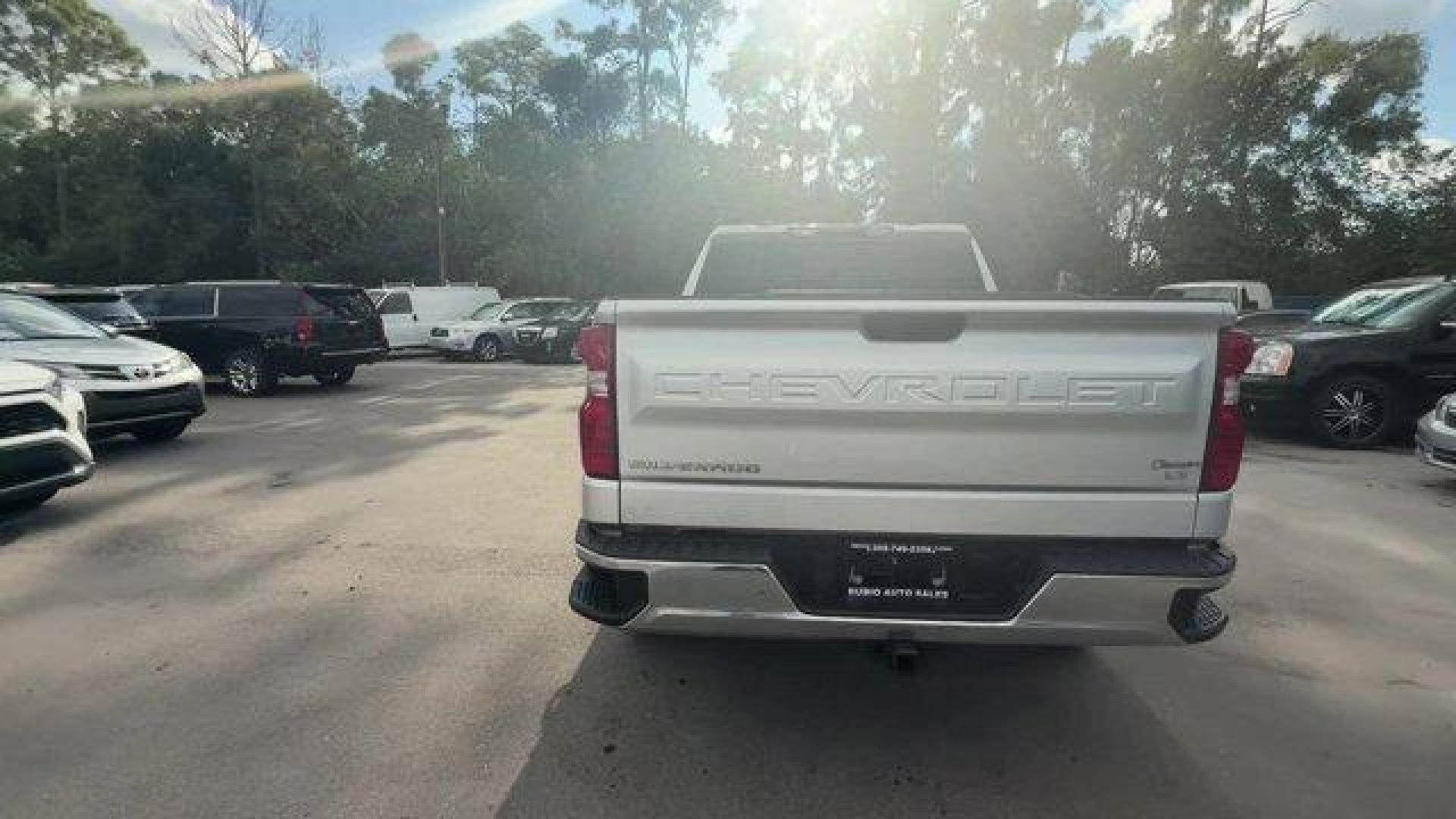 2019 Silver Ice Metallic /Jet Black Chevrolet Silverado 1500 (3GCPWCED0KG) with an 8 5.3L engine, Automatic transmission, located at 27610 S Dixie Hwy, Homestead, FL, 33032, (305) 749-2348, 25.510241, -80.438301 - Boasts 23 Highway MPG and 17 City MPG! This Chevrolet Silverado 1500 boasts a Gas V8 5.3L/325 engine powering this Automatic transmission. WHEELS, 18 X 8.5 (45.7 CM X 21.6 CM) BRIGHT SILVER PAINTED ALUMINUM, USB PORTS, DUAL, CHARGE-ONLY (2ND ROW), TRANSMISSION, 8-SPEED AUTOMATIC, ELECTRONICALLY CONT - Photo#3