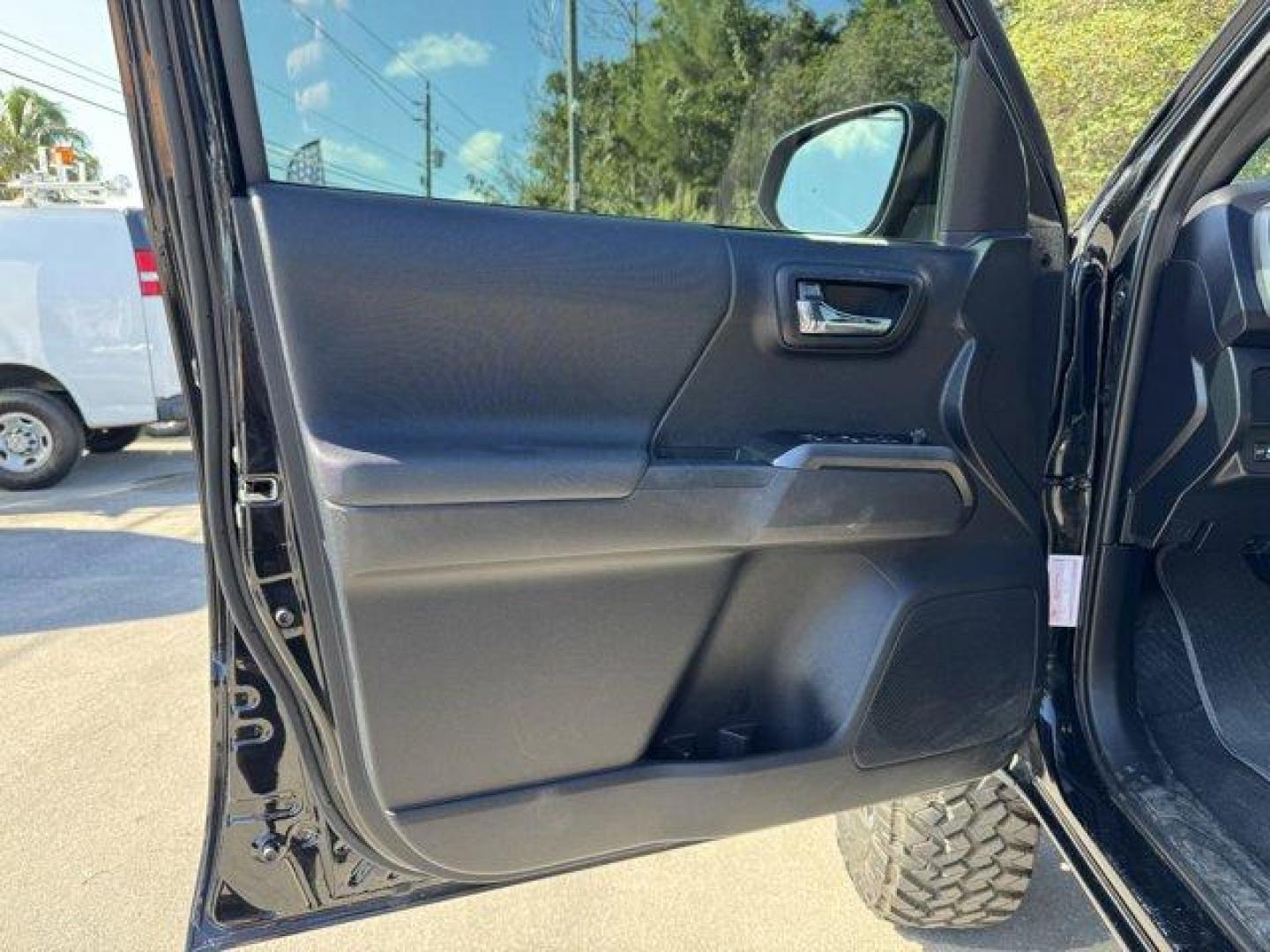 2020 Black Toyota Tacoma 4WD (3TYCZ5AN3LT) with an 6 3.5 L engine, Automatic transmission, located at 27610 S Dixie Hwy, Homestead, FL, 33032, (305) 749-2348, 25.510241, -80.438301 - Only 43,561 Miles! Scores 22 Highway MPG and 18 City MPG! This Toyota Tacoma 4WD delivers a Regular Unleaded V-6 3.5 L/211 engine powering this Automatic transmission. Wi-Fi Connect with up to 2GB within Mobile Hotspot Internet Access, Variable Intermittent Wipers, Transmission: 6-Speed Automatic -i - Photo#13