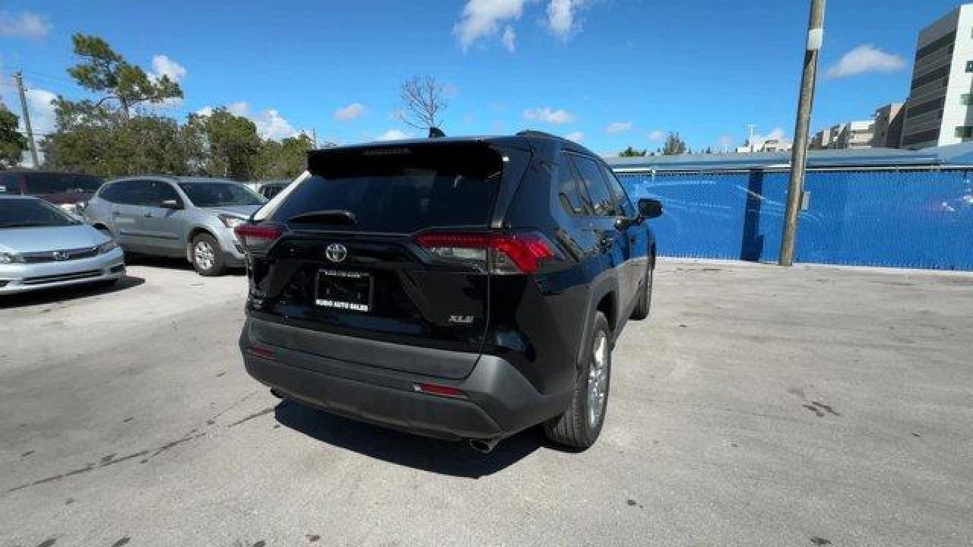 2020 Black Toyota RAV4 (2T3C1RFV9LC) with an 4 2.5 L engine, Automatic transmission, located at 27610 S Dixie Hwy, Homestead, FL, 33032, (305) 749-2348, 25.510241, -80.438301 - Boasts 35 Highway MPG and 28 City MPG! This Toyota RAV4 boasts a Regular Unleaded I-4 2.5 L/152 engine powering this Automatic transmission. Wheels: 19 Multi-Spoke Super Chrome Alloy, Variable Intermittent Wipers, Trunk/Hatch Auto-Latch.*This Toyota RAV4 Comes Equipped with These Options *Trip Compu - Photo#4