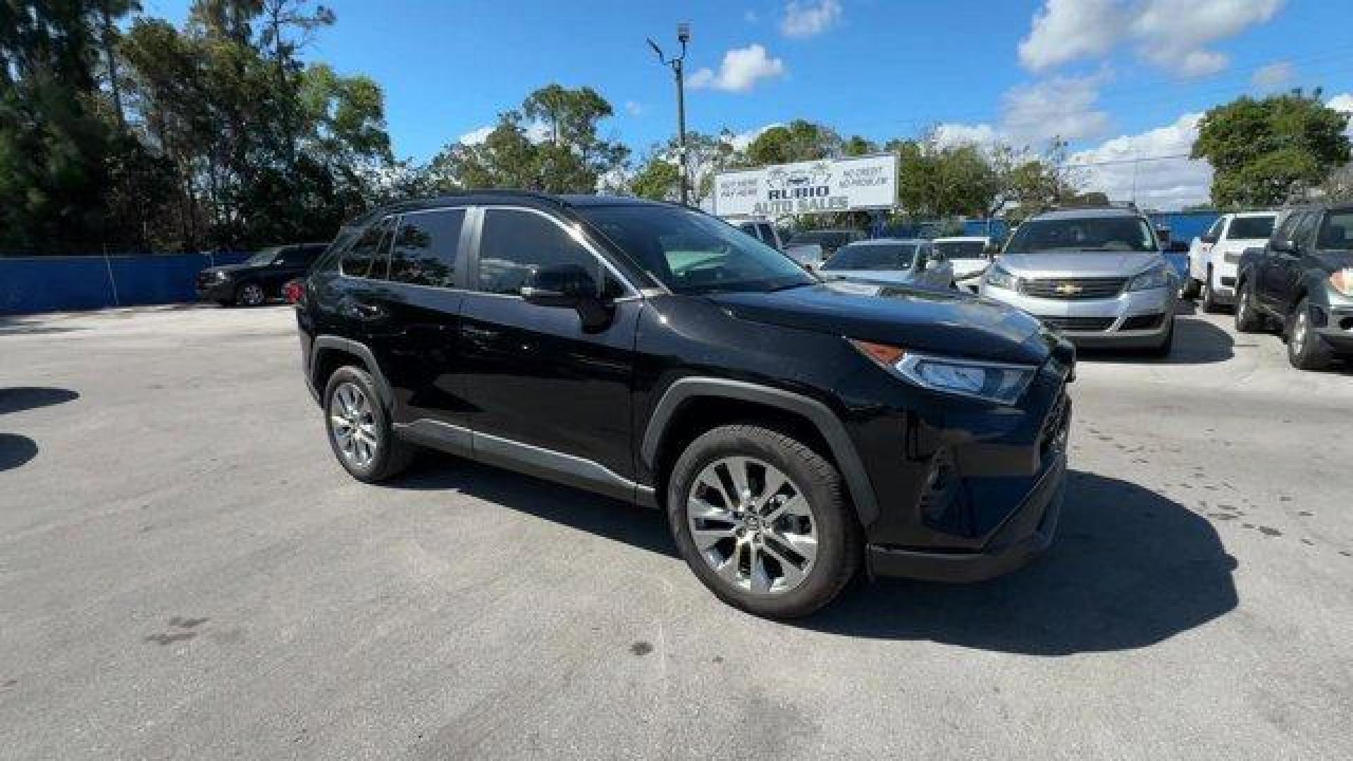 2020 Black Toyota RAV4 (2T3C1RFV9LC) with an 4 2.5 L engine, Automatic transmission, located at 27610 S Dixie Hwy, Homestead, FL, 33032, (305) 749-2348, 25.510241, -80.438301 - Boasts 35 Highway MPG and 28 City MPG! This Toyota RAV4 boasts a Regular Unleaded I-4 2.5 L/152 engine powering this Automatic transmission. Wheels: 19 Multi-Spoke Super Chrome Alloy, Variable Intermittent Wipers, Trunk/Hatch Auto-Latch.*This Toyota RAV4 Comes Equipped with These Options *Trip Compu - Photo#6