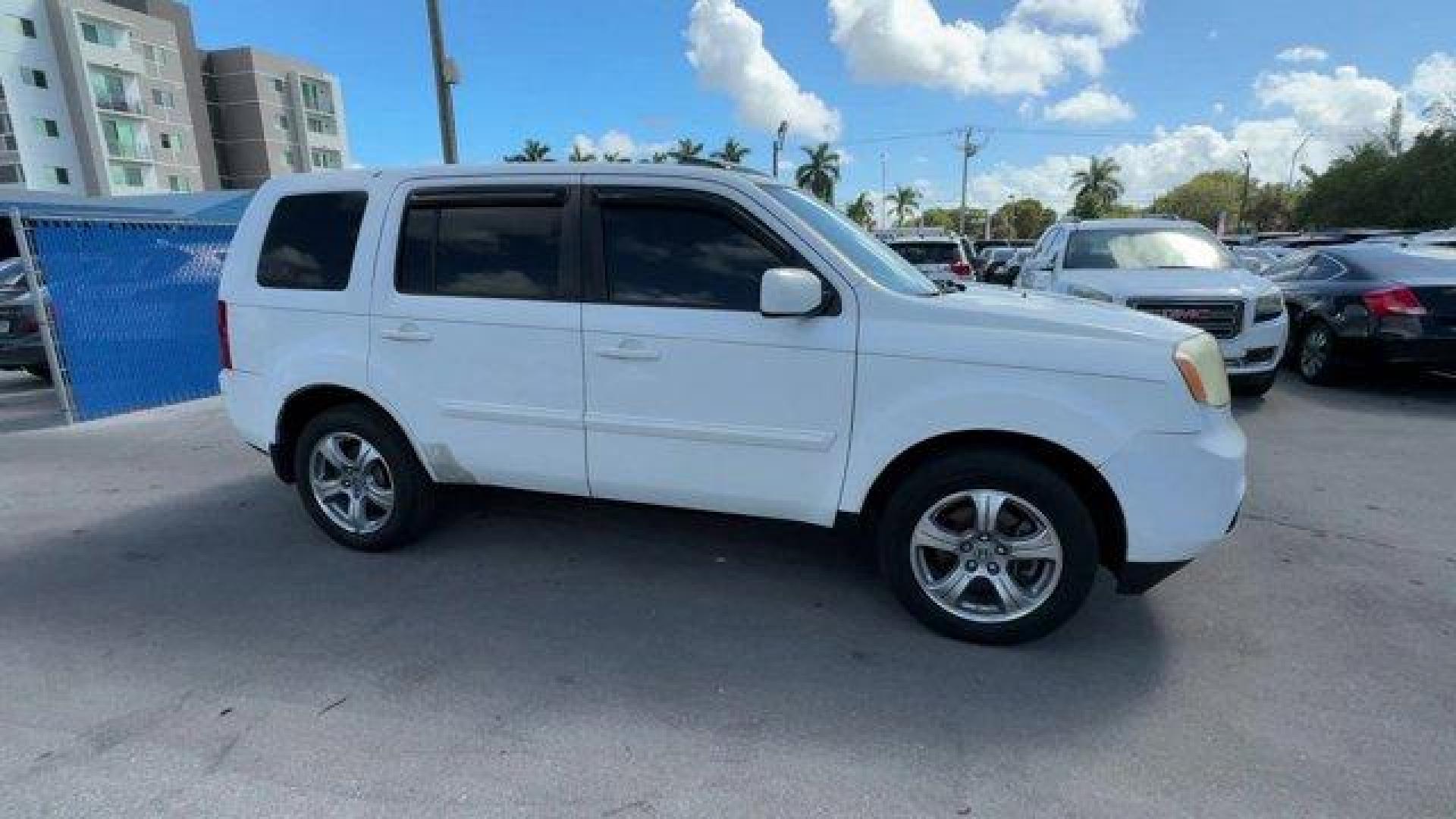 2014 White Honda Pilot (5FNYF3H57EB) with an 6 3.5 L engine, Automatic transmission, located at 27610 S Dixie Hwy, Homestead, FL, 33032, (305) 749-2348, 25.510241, -80.438301 - KBB.com 12 Best Family Cars. Boasts 25 Highway MPG and 18 City MPG! This Honda Pilot boasts a Regular Unleaded V-6 3.5 L/212 engine powering this Automatic transmission. XM Radio -inc: SiriusXM services require a subscription after any trial period, If you decide to continue your SiriusXM service at - Photo#5