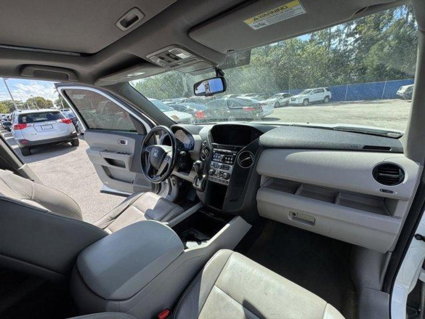 2014 White Honda Pilot (5FNYF3H57EB) with an 6 3.5 L engine, Automatic transmission, located at 27610 S Dixie Hwy, Homestead, FL, 33032, (305) 749-2348, 25.510241, -80.438301 - KBB.com 12 Best Family Cars. Boasts 25 Highway MPG and 18 City MPG! This Honda Pilot boasts a Regular Unleaded V-6 3.5 L/212 engine powering this Automatic transmission. XM Radio -inc: SiriusXM services require a subscription after any trial period, If you decide to continue your SiriusXM service at - Photo#13