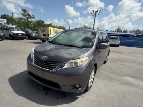 2013 Toyota Sienna 7 Passenger